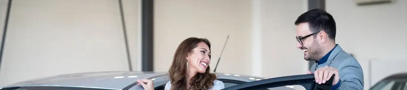 https://hillzcdn.ca/moonmotors/6106954987285602-financing.webp