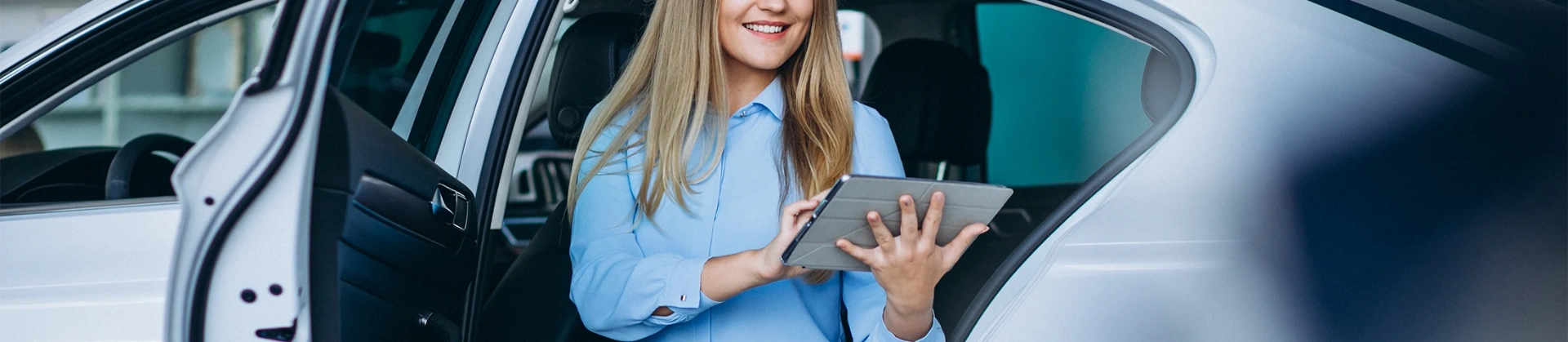 https://hillzcdn.ca/newmateautogroupltd/555375319257327-financing_application.webp