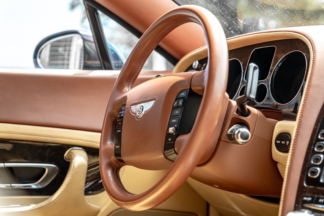 /ontarioqualitymotorsetobicoke/2004-Bentley-Continental-3331156589634401.jpg