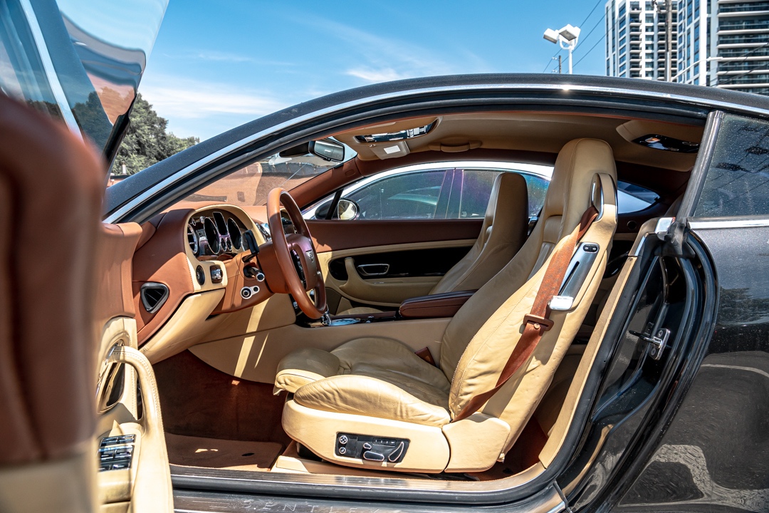 /ontarioqualitymotorsetobicoke/2004-Bentley-Continental-4820922288208922.jpg
