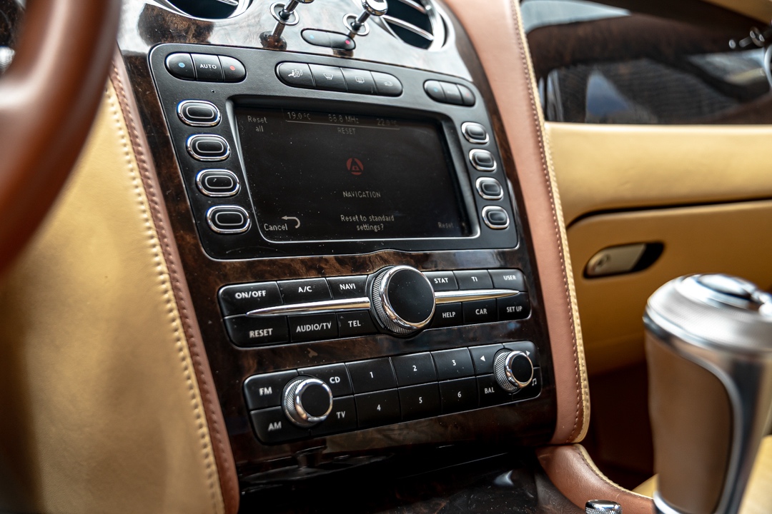 /ontarioqualitymotorsetobicoke/2004-Bentley-Continental-8694501054891006.jpg