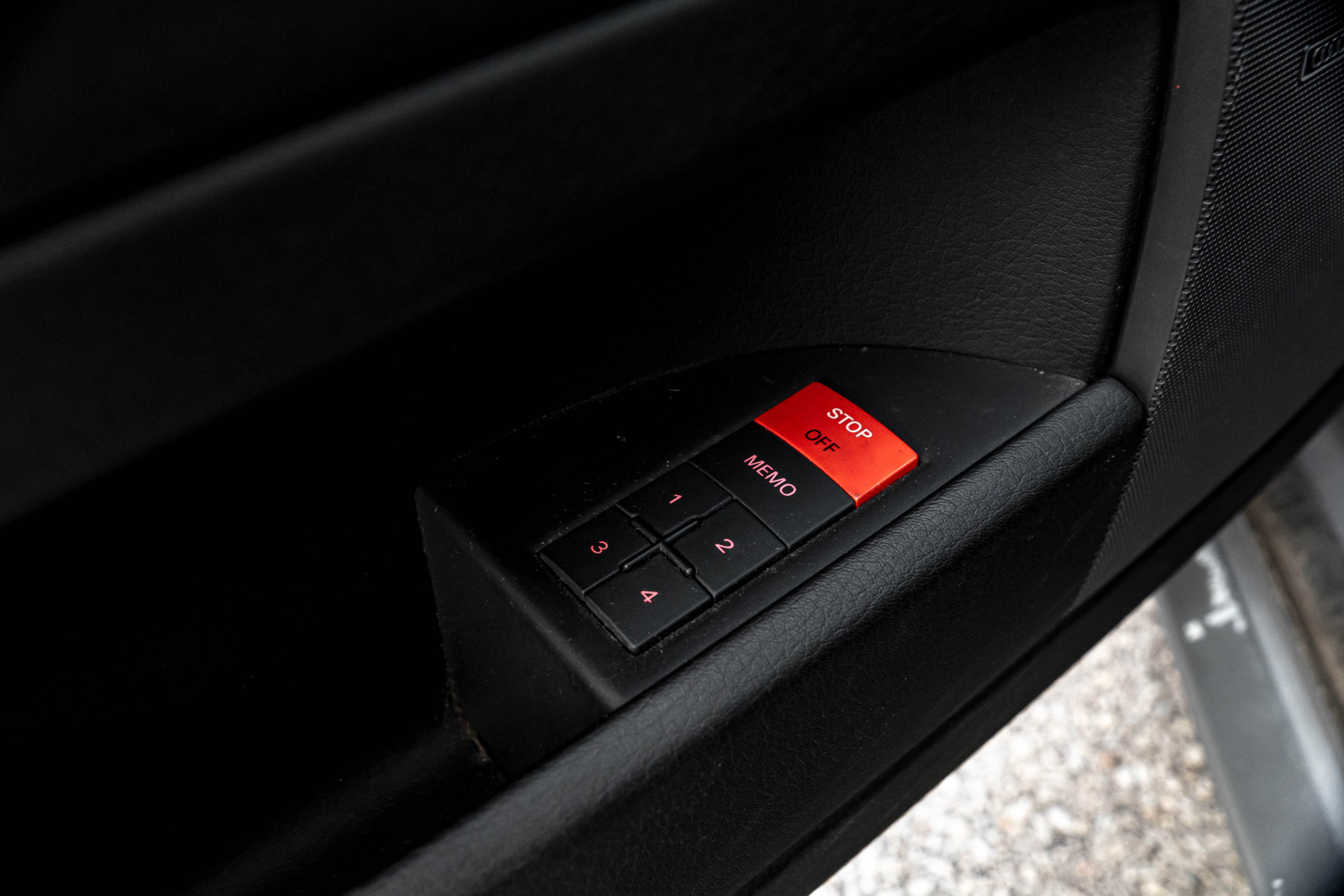 /ontarioqualitymotorsetobicoke/2008-Audi-RS4-15179459094907366.jpg