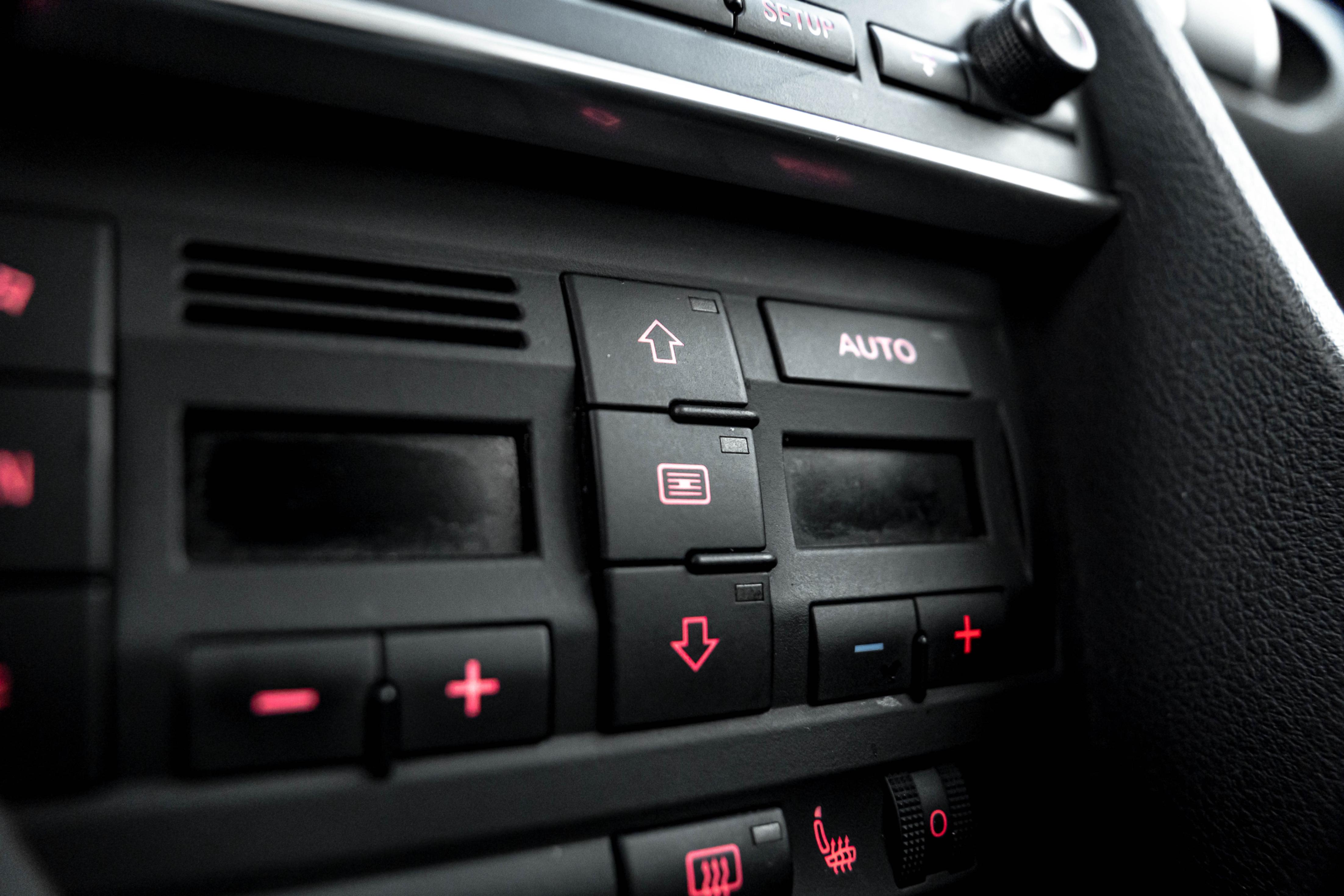 /ontarioqualitymotorsetobicoke/2008-Audi-RS4-4951687551334414.jpg