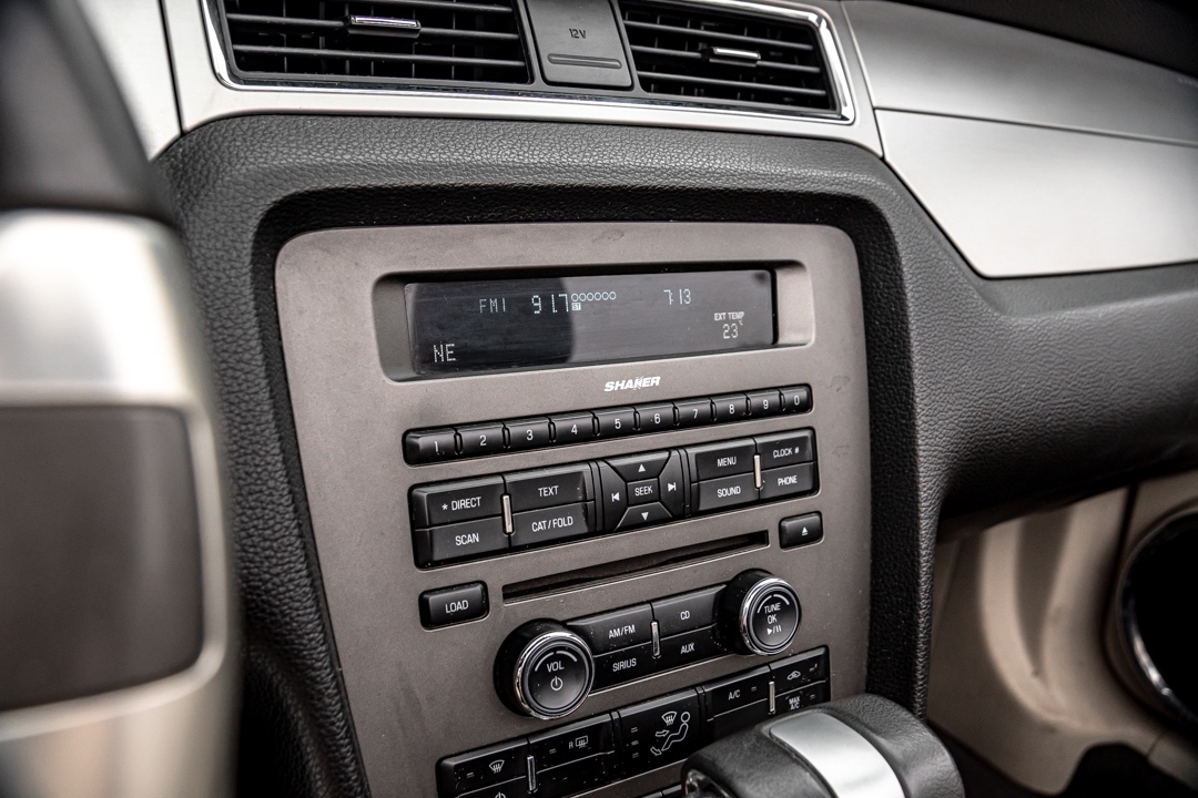 /ontarioqualitymotorsetobicoke/2010-Ford-Mustang-7702954981652439.jpg