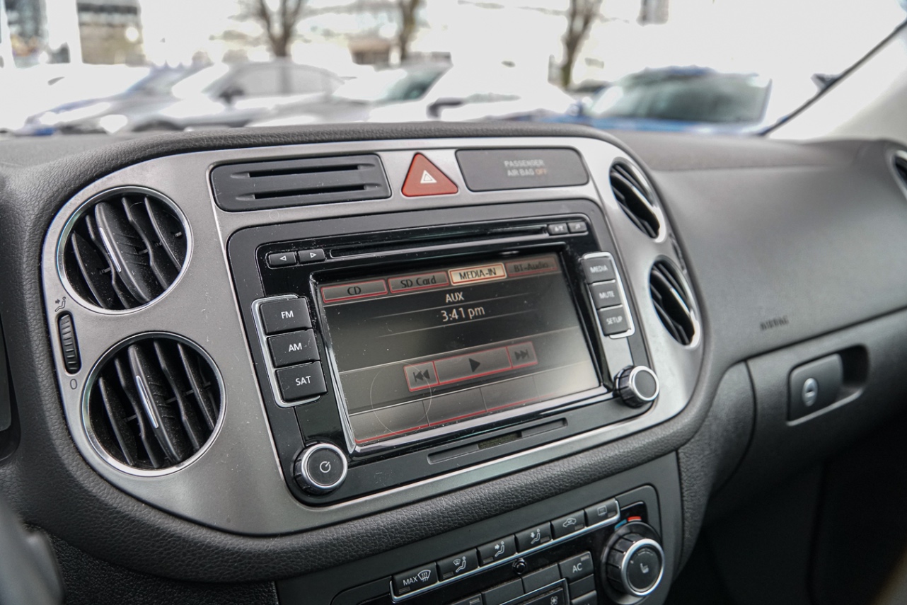 /ontarioqualitymotorsetobicoke/2010-Volkswagen-Tiguan-6220587478510904.jpg