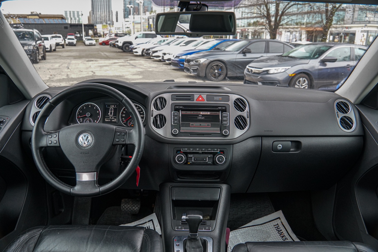 /ontarioqualitymotorsetobicoke/2010-Volkswagen-Tiguan-926338293950328.jpg
