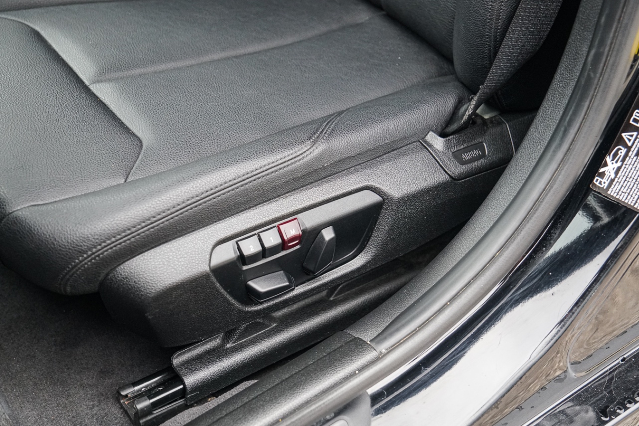 /ontarioqualitymotorsetobicoke/2014-BMW-3-Series-5833502172337672.jpg
