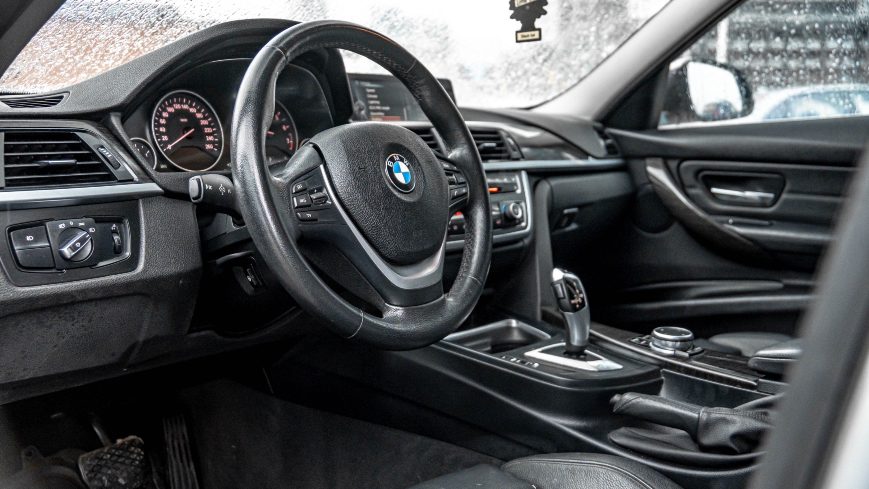 /ontarioqualitymotorsetobicoke/2015-BMW-320-8157307208509115.jpg