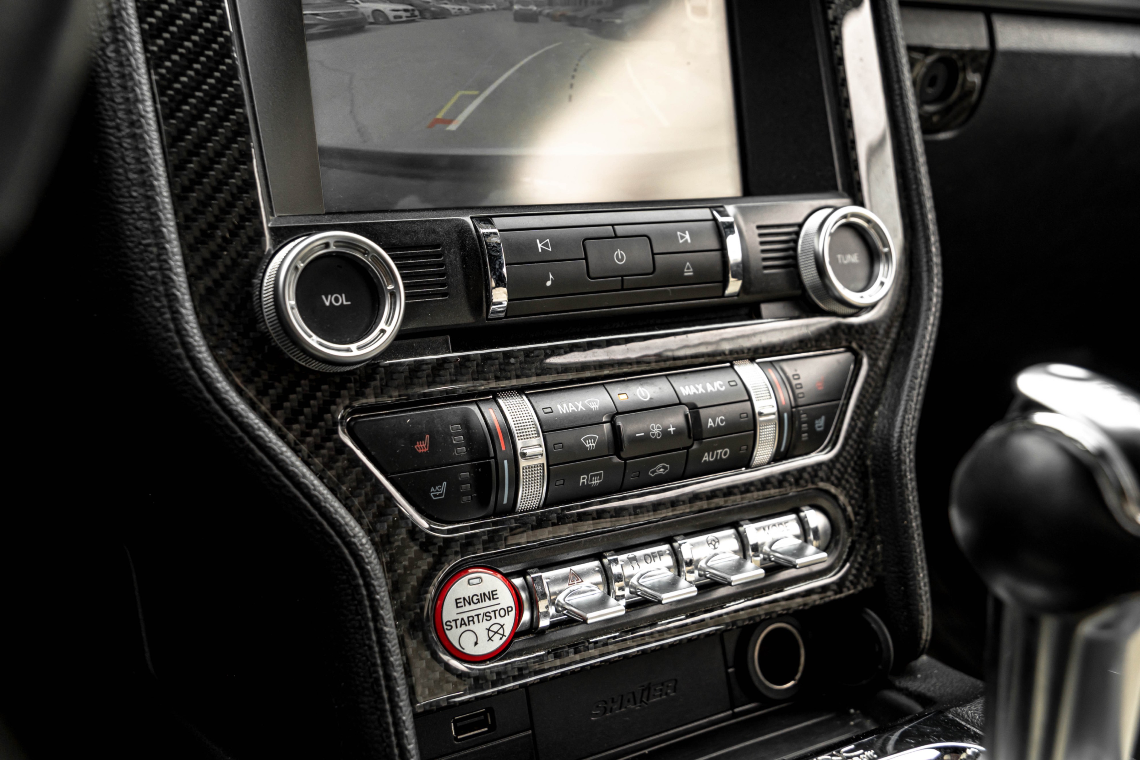 /ontarioqualitymotorsetobicoke/2015-Ford-Mustang-0032495963534076022.jpg