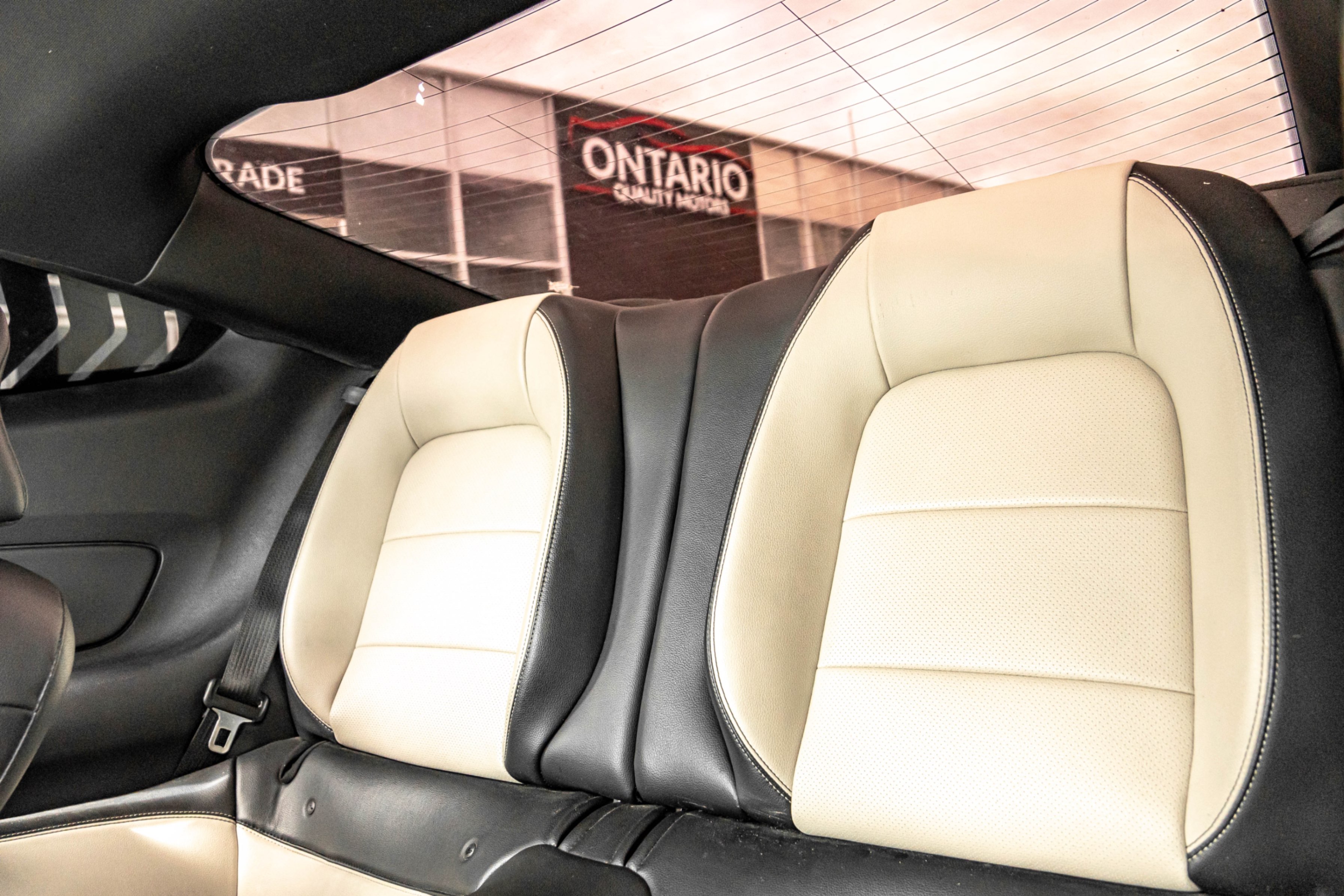 /ontarioqualitymotorsetobicoke/2015-Ford-Mustang-17679499344390792.jpg