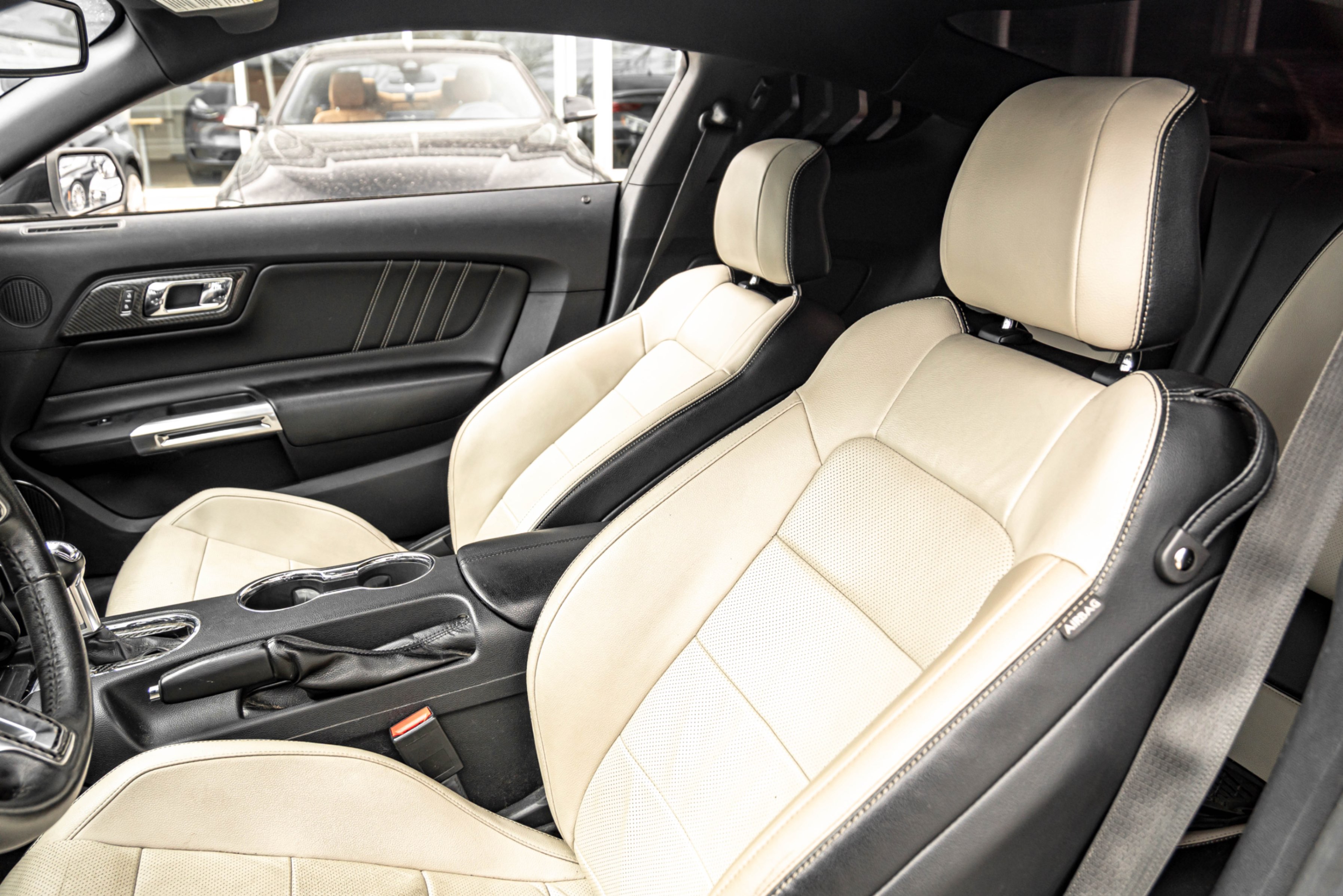 /ontarioqualitymotorsetobicoke/2015-Ford-Mustang-8063879714559332.jpg