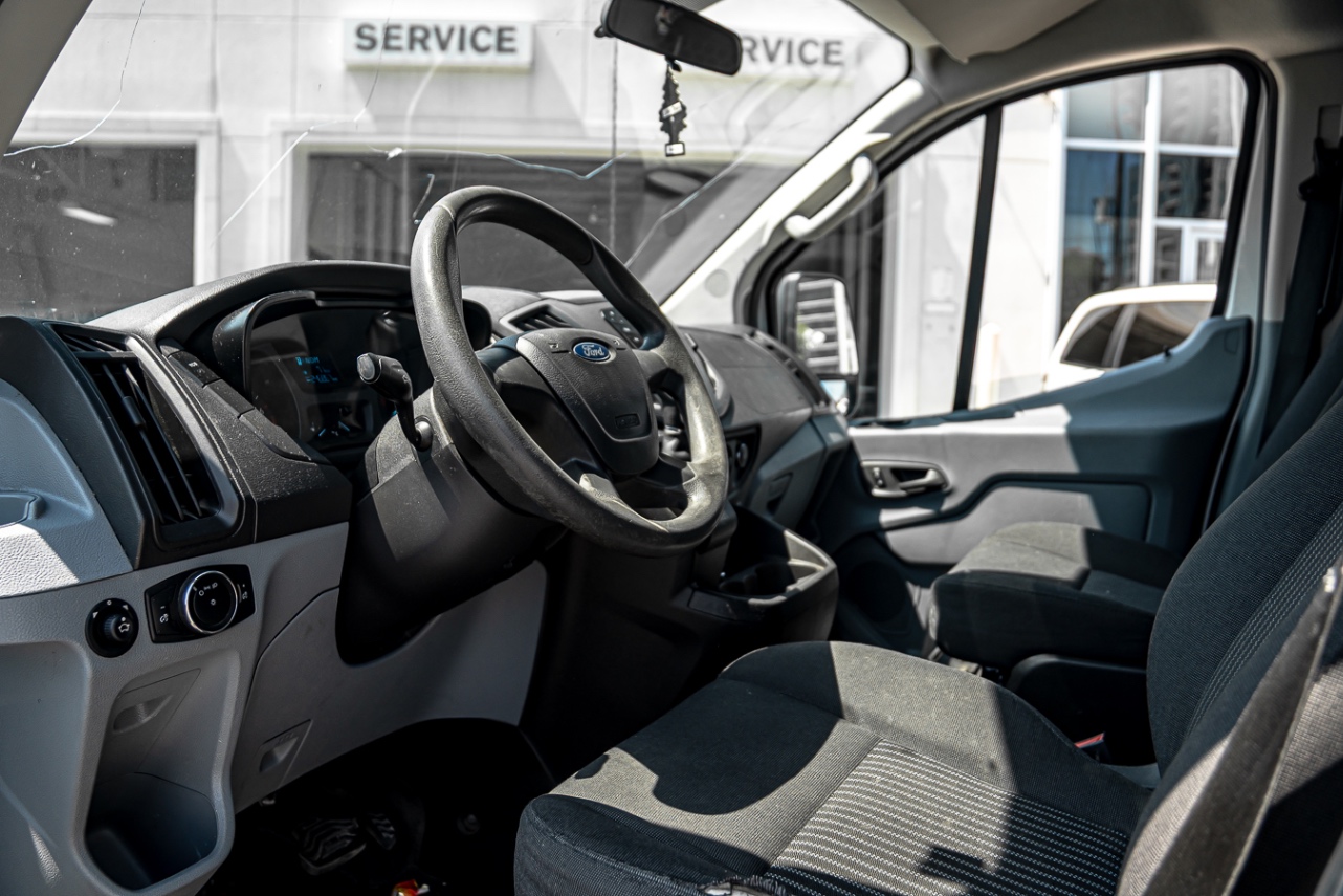 /ontarioqualitymotorsetobicoke/2015-Ford-Transit-0016112581830460826.jpg