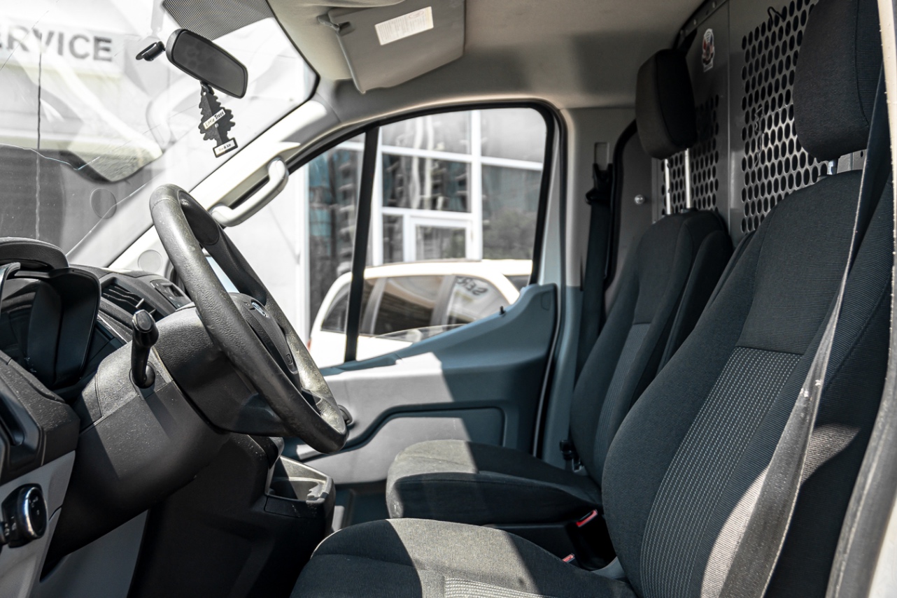 /ontarioqualitymotorsetobicoke/2015-Ford-Transit-44981904458536204.jpg