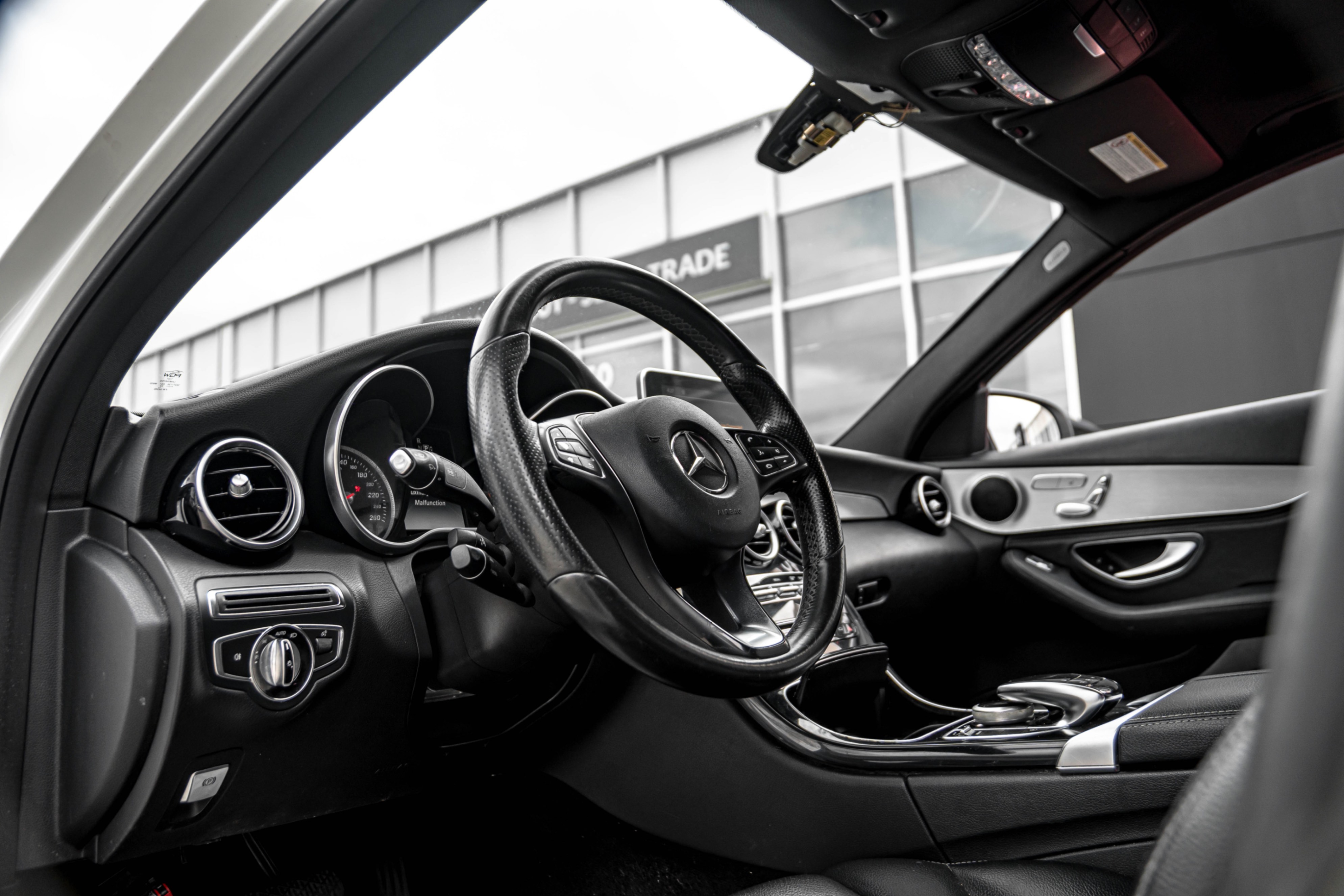 /ontarioqualitymotorsetobicoke/2015-Mercedes-Benz-C-Class-3254292587687362.jpg