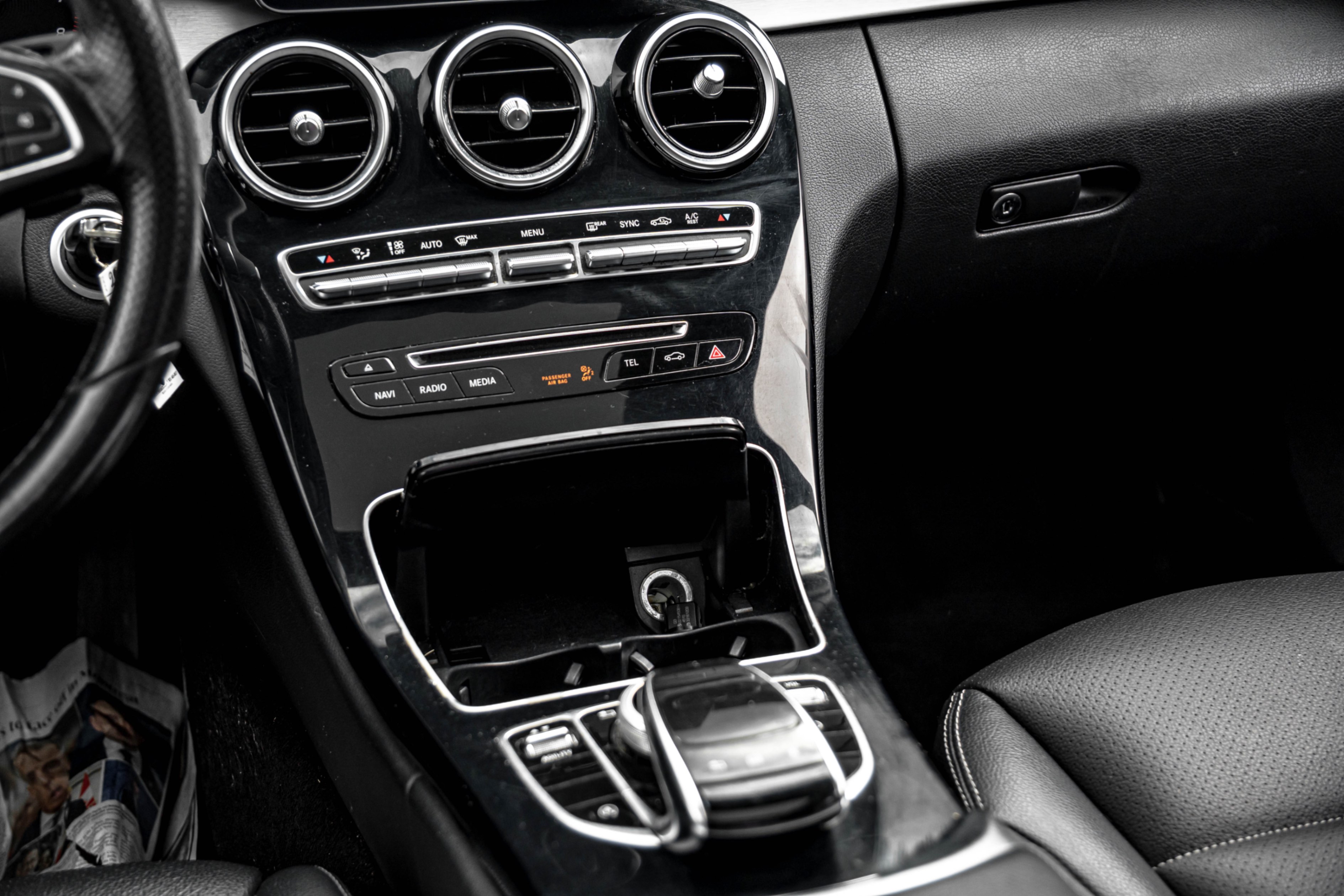 /ontarioqualitymotorsetobicoke/2015-Mercedes-Benz-C-Class-9042455304259718.jpg