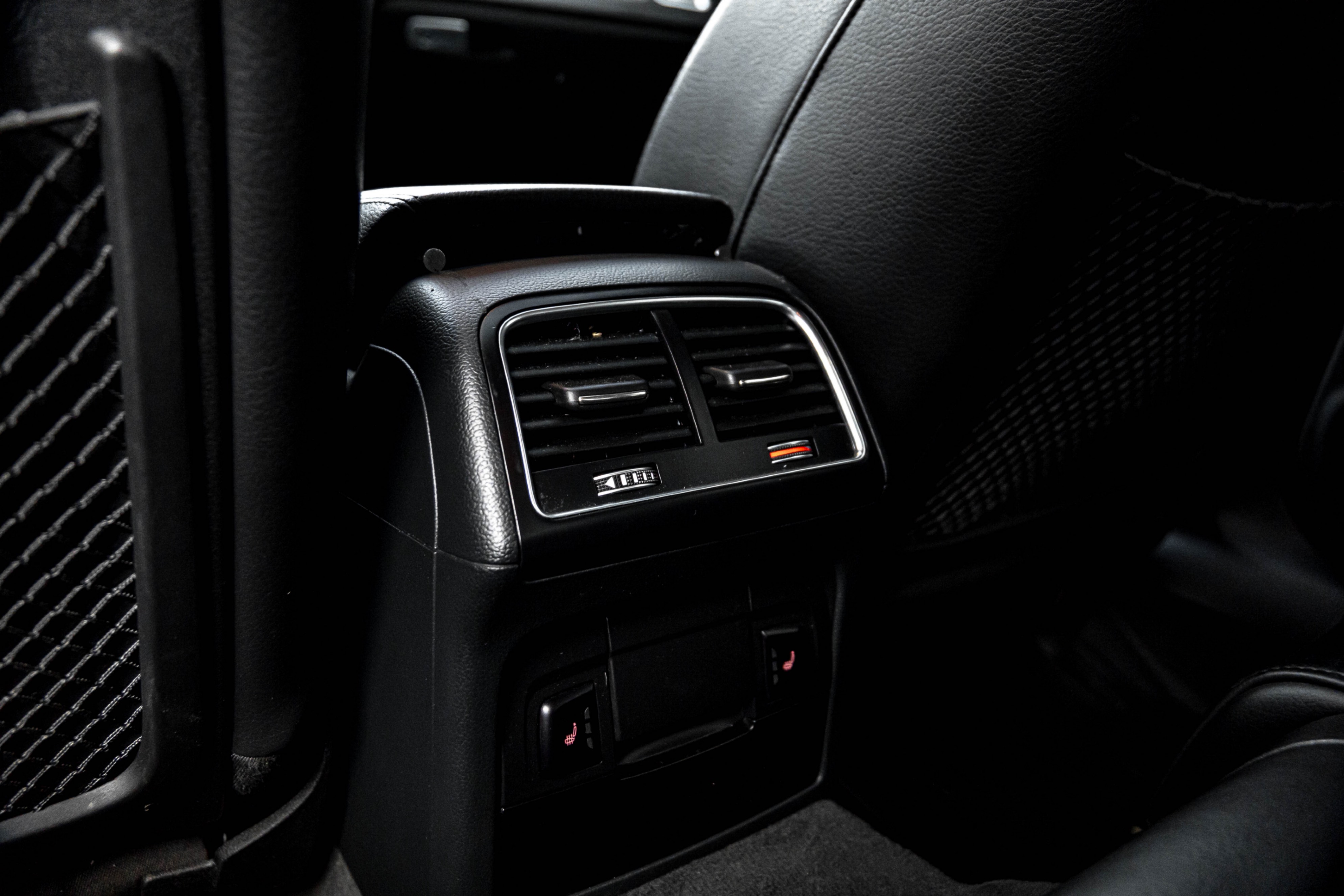 /ontarioqualitymotorsetobicoke/2016-Audi-A4-055161772177812374.jpg