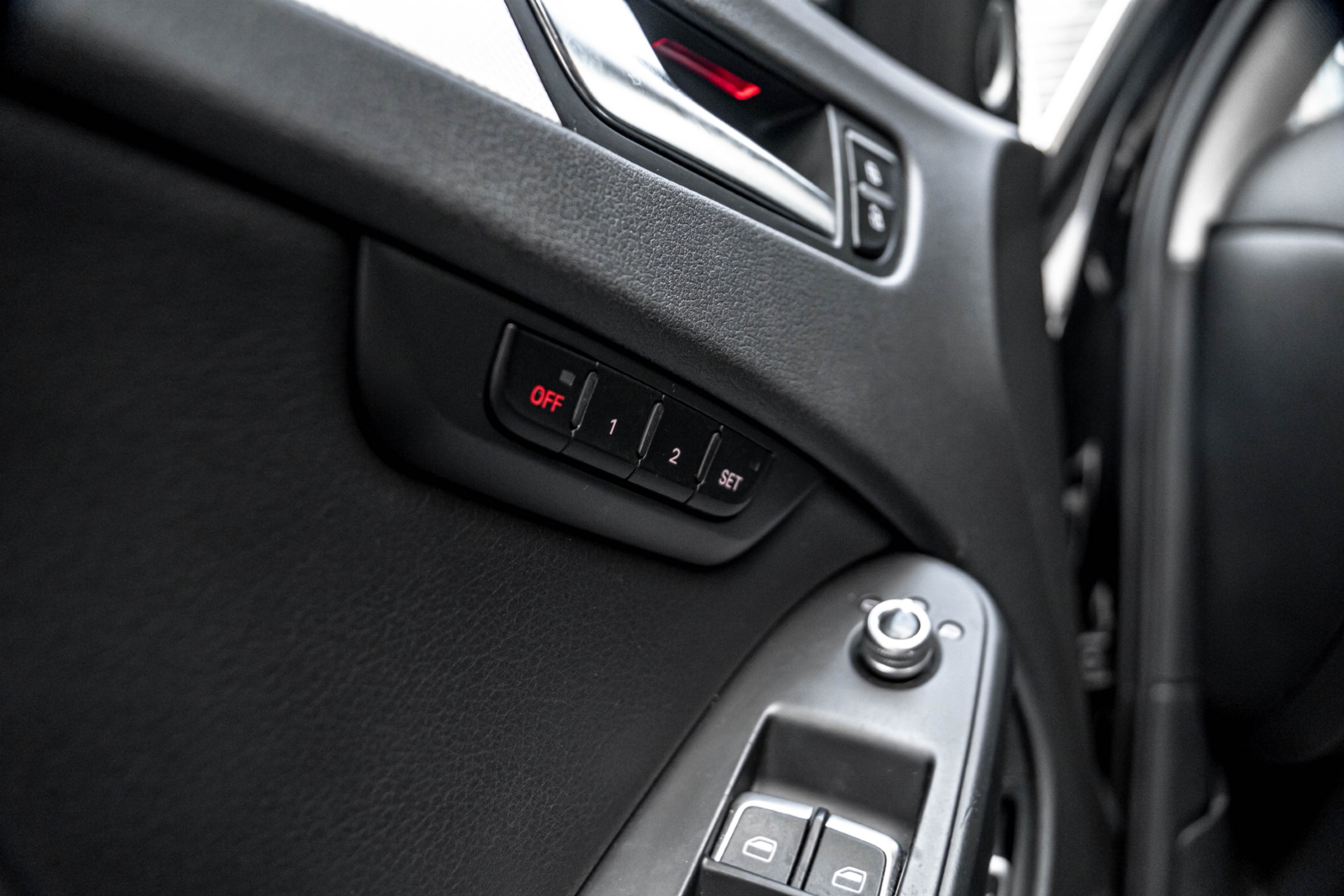 /ontarioqualitymotorsetobicoke/2016-Audi-A4-09386628477093262.jpg