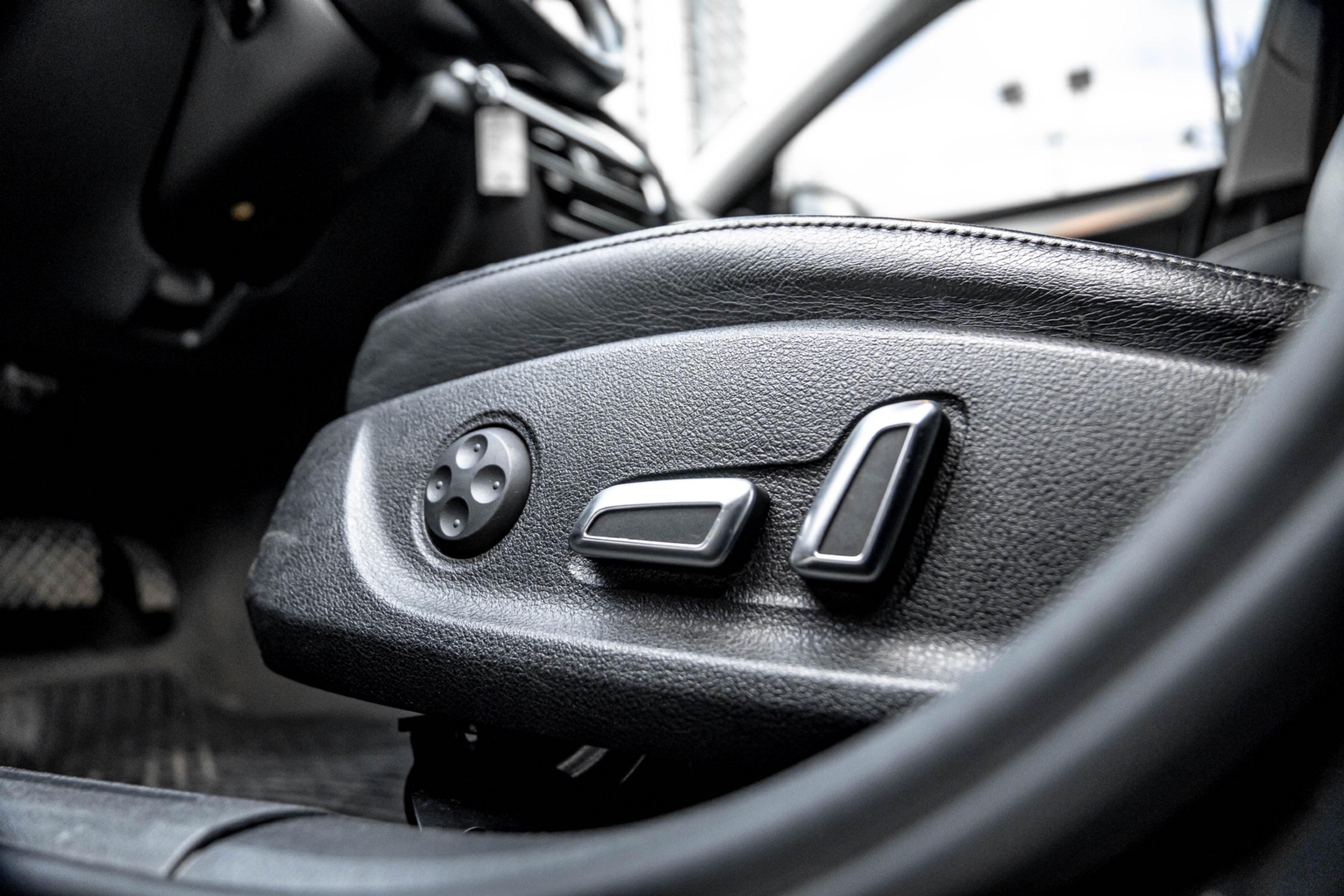 /ontarioqualitymotorsetobicoke/2016-Audi-A4-45889179222112086.jpg