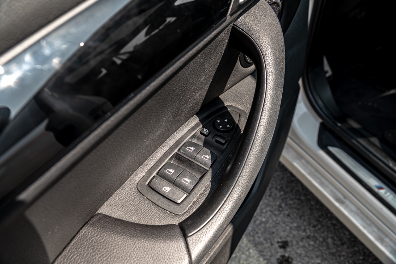 /ontarioqualitymotorsetobicoke/2016-BMW-X1-958966378601158.jpg