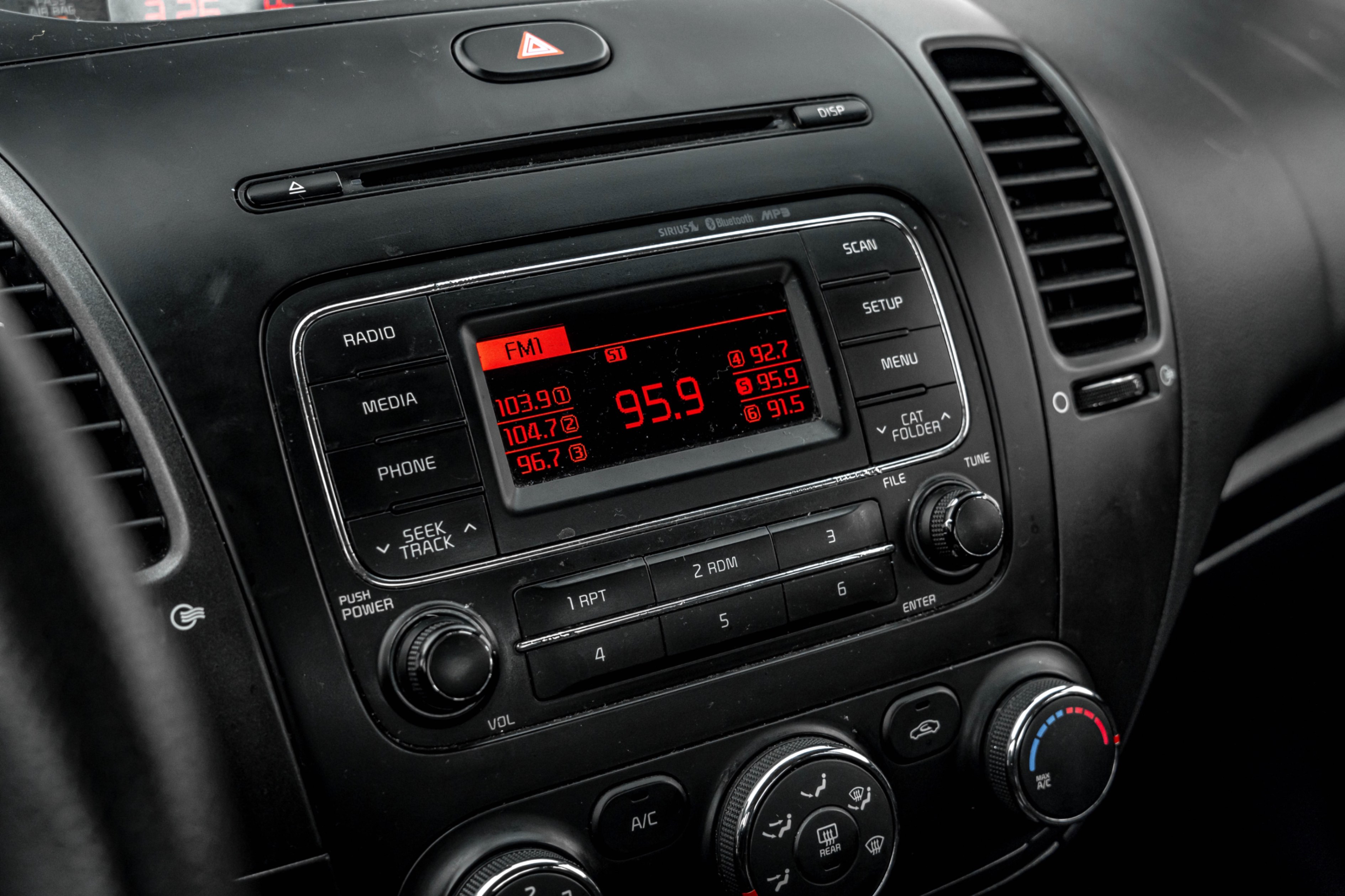 /ontarioqualitymotorsetobicoke/2016-Kia-Forte-36607102206834763.jpg