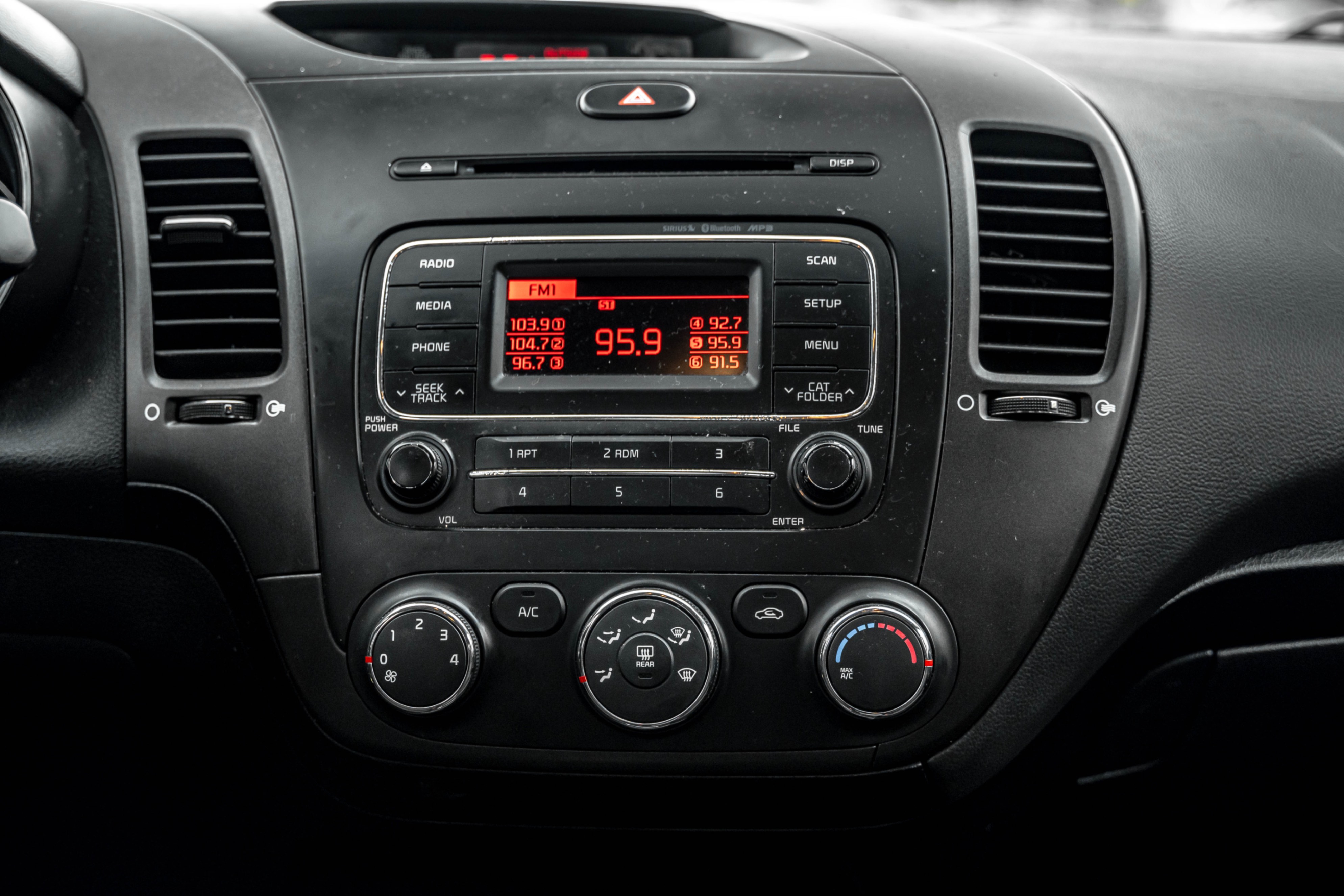 /ontarioqualitymotorsetobicoke/2016-Kia-Forte-3832072212852913.jpg