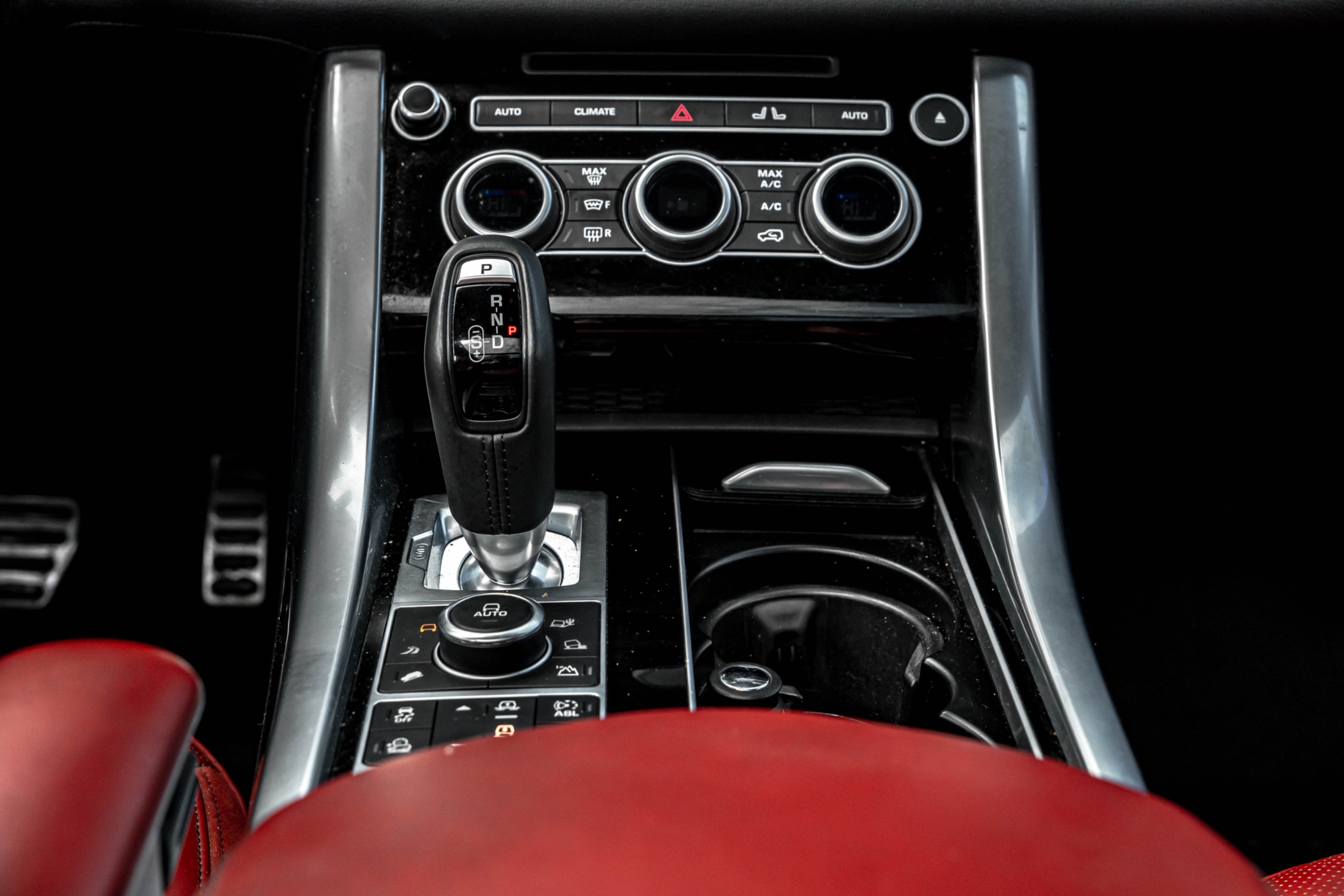 /ontarioqualitymotorsetobicoke/2016-LandRover-RangeRover-7849601053927528.jpg