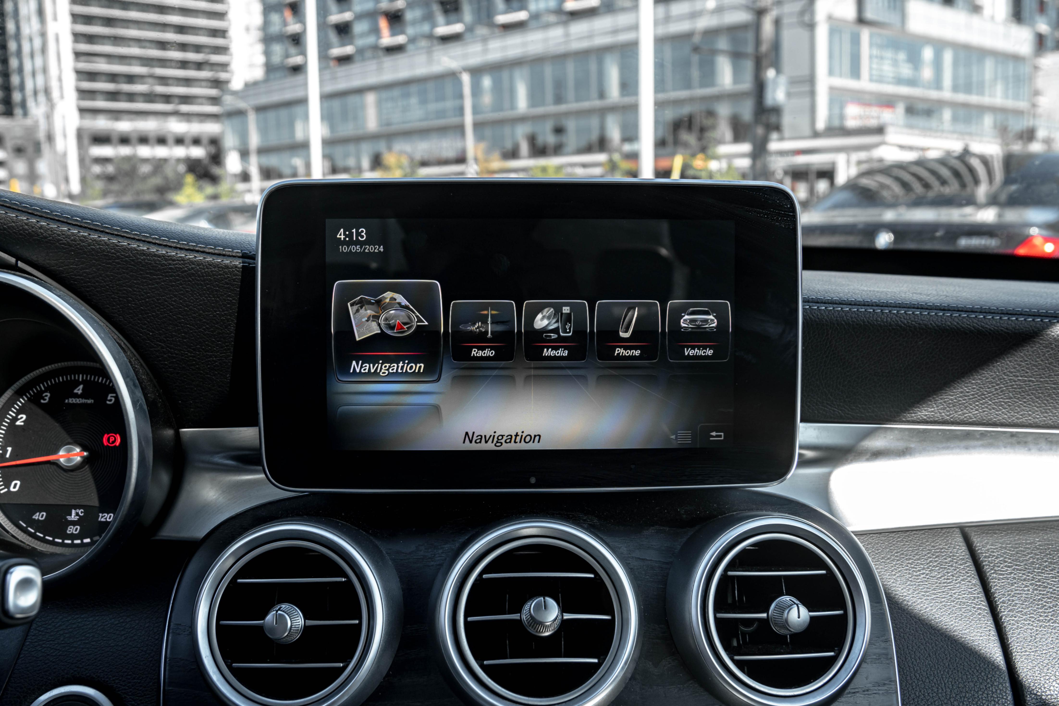 /ontarioqualitymotorsetobicoke/2016-Mercedes-Benz-C-Class-49814483560885825.jpg