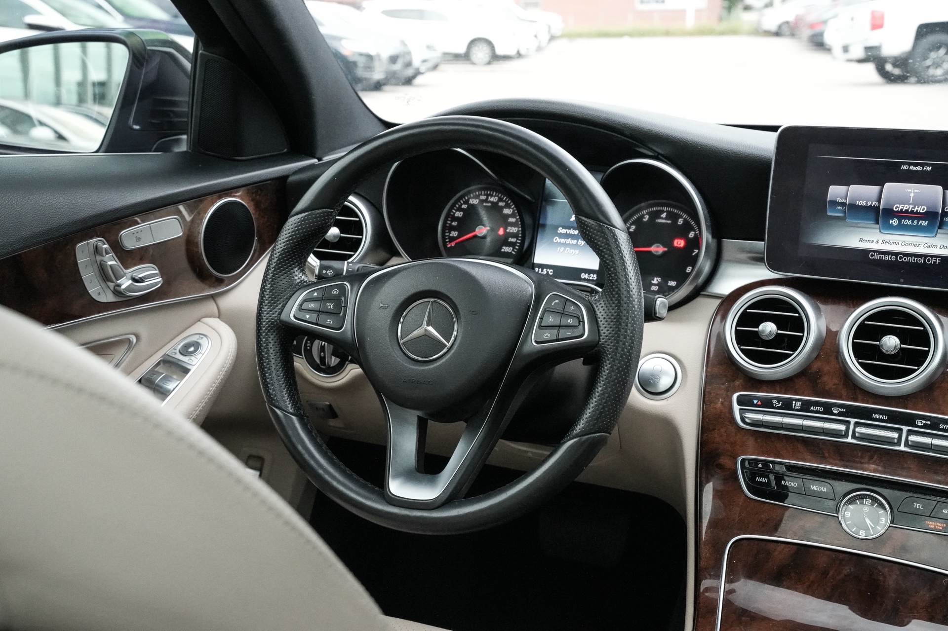 /ontarioqualitymotorsetobicoke/2016-Mercedes-Benz-C-Class-5781480988682617.jpg
