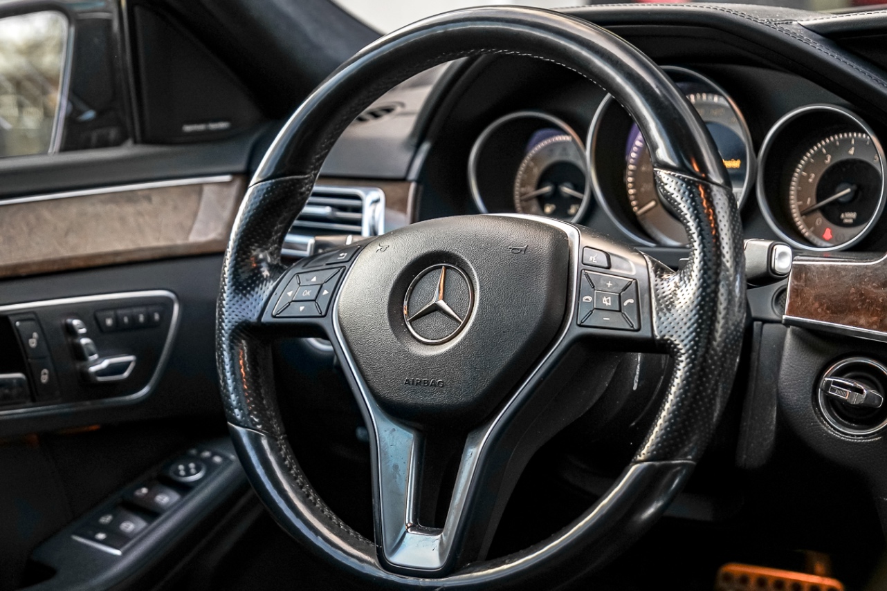 /ontarioqualitymotorsetobicoke/2016-Mercedes-Benz-E-Class-7374882590961487.jpg