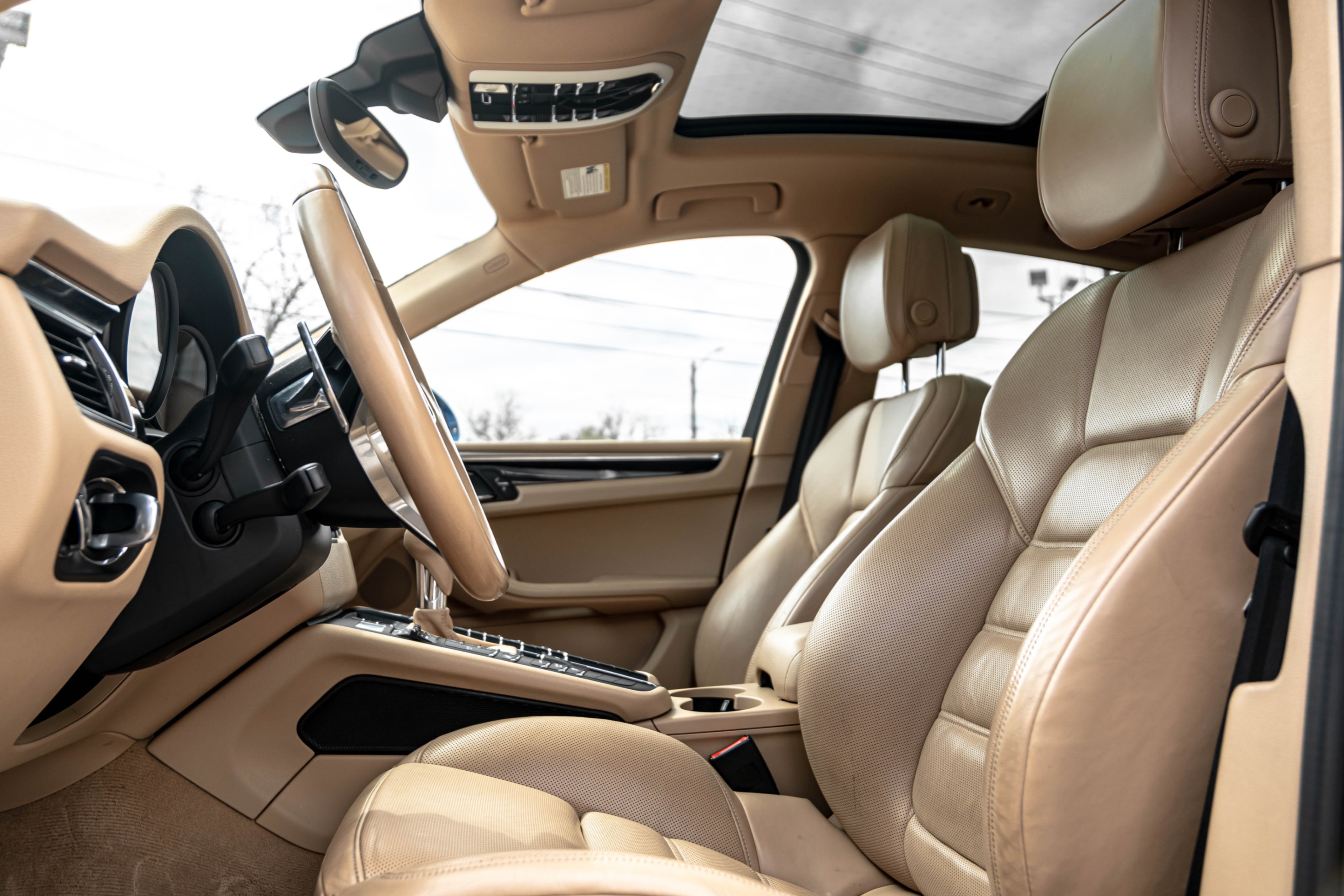 /ontarioqualitymotorsetobicoke/2016-Porsche-Macan-7871093506652436.jpg