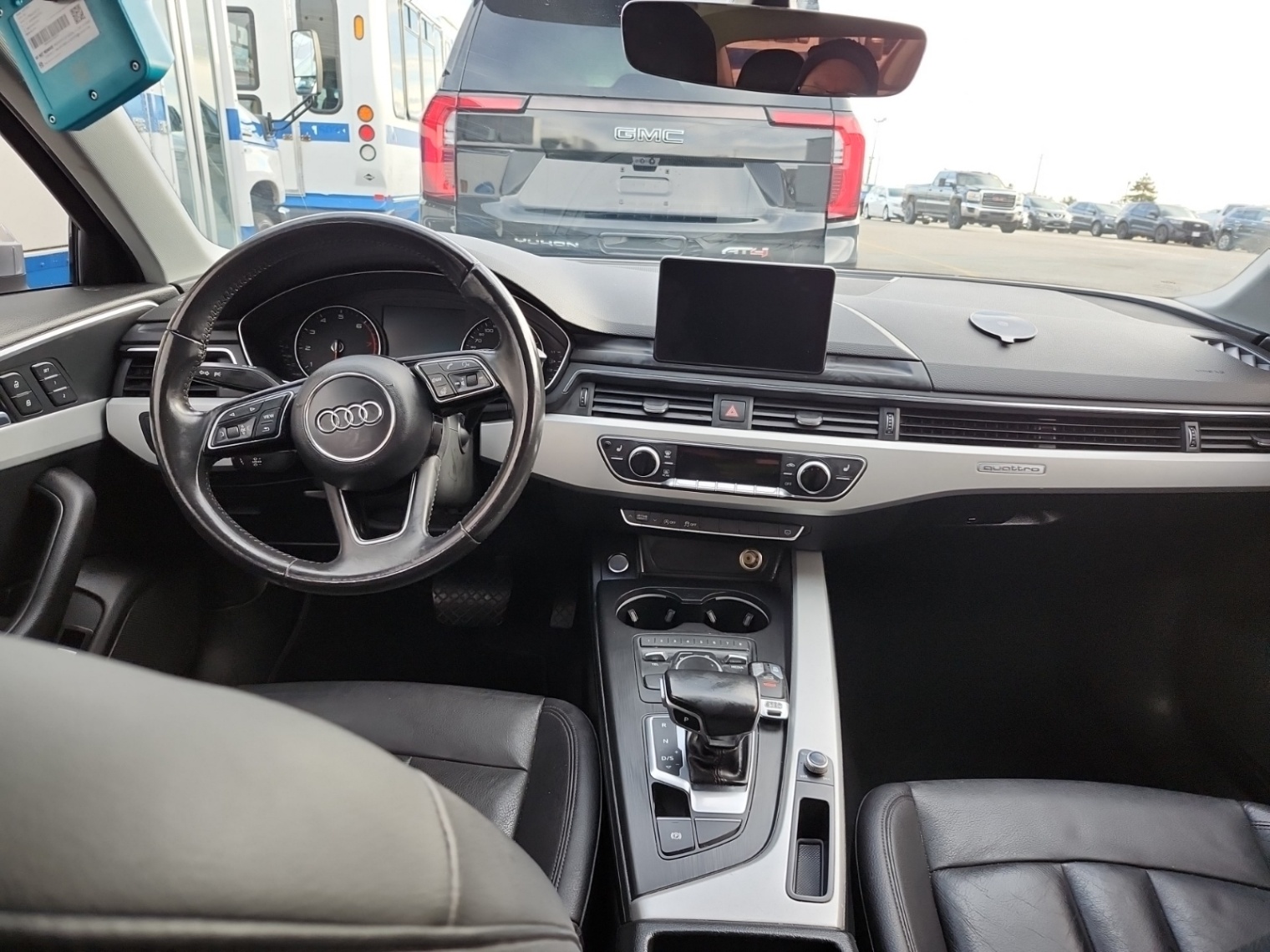 /ontarioqualitymotorsetobicoke/2017-Audi-A4-6584925688981285.jpg