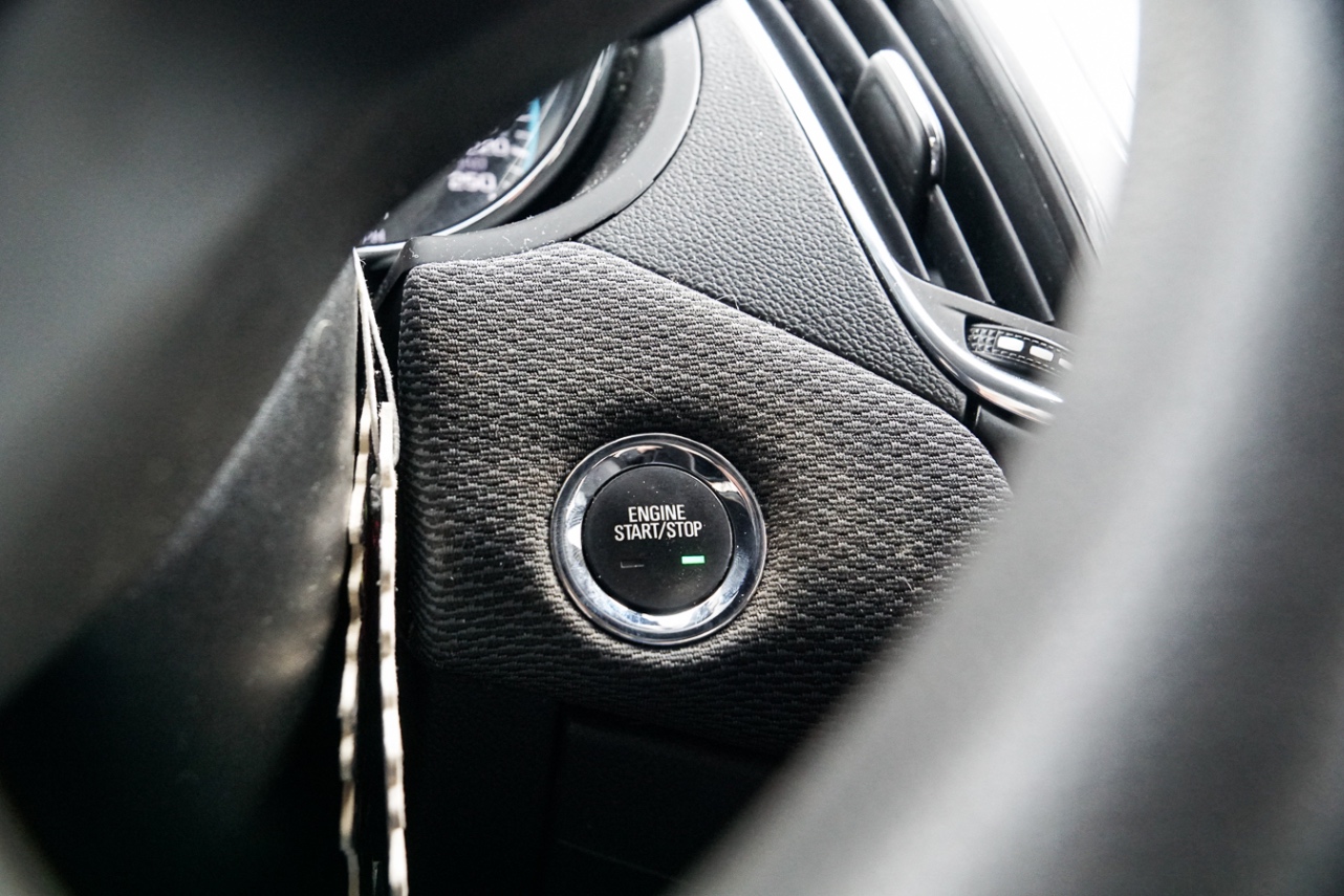 /ontarioqualitymotorsetobicoke/2017-Chevrolet-Cruze-5870312639322841.jpg