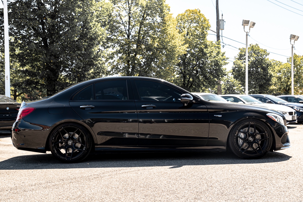 /ontarioqualitymotorsetobicoke/2017-Mercedes-Benz-C-Class-13852136002196347.jpg
