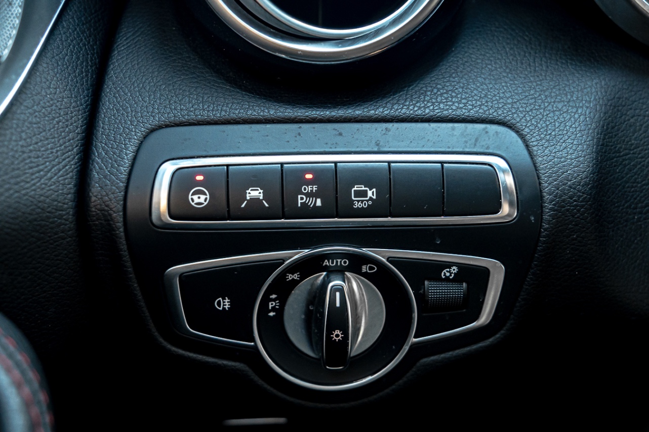 /ontarioqualitymotorsetobicoke/2017-Mercedes-Benz-C-Class-1791502444726567.jpg