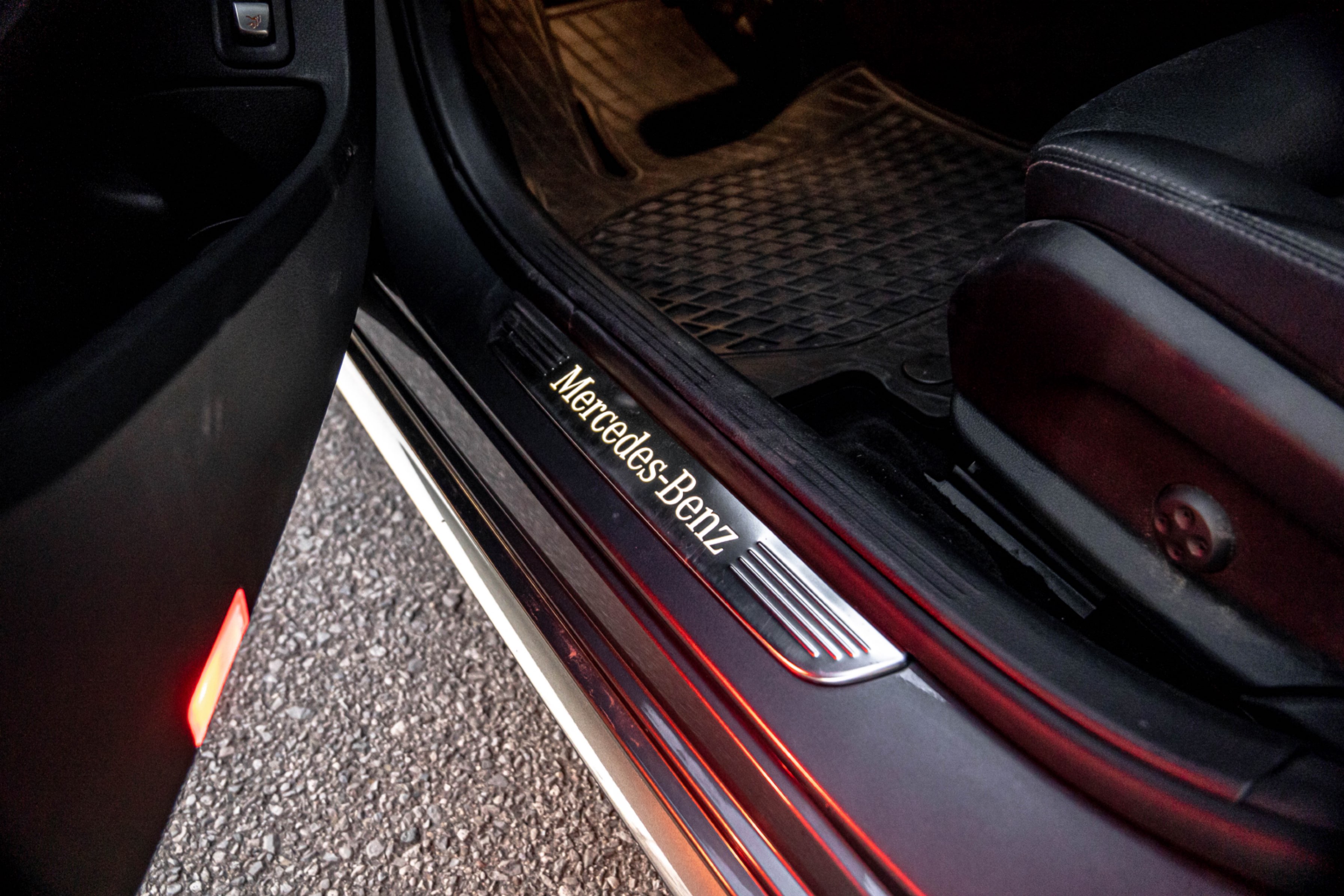 /ontarioqualitymotorsetobicoke/2017-Mercedes-Benz-C-Class-9861410114616009.jpg