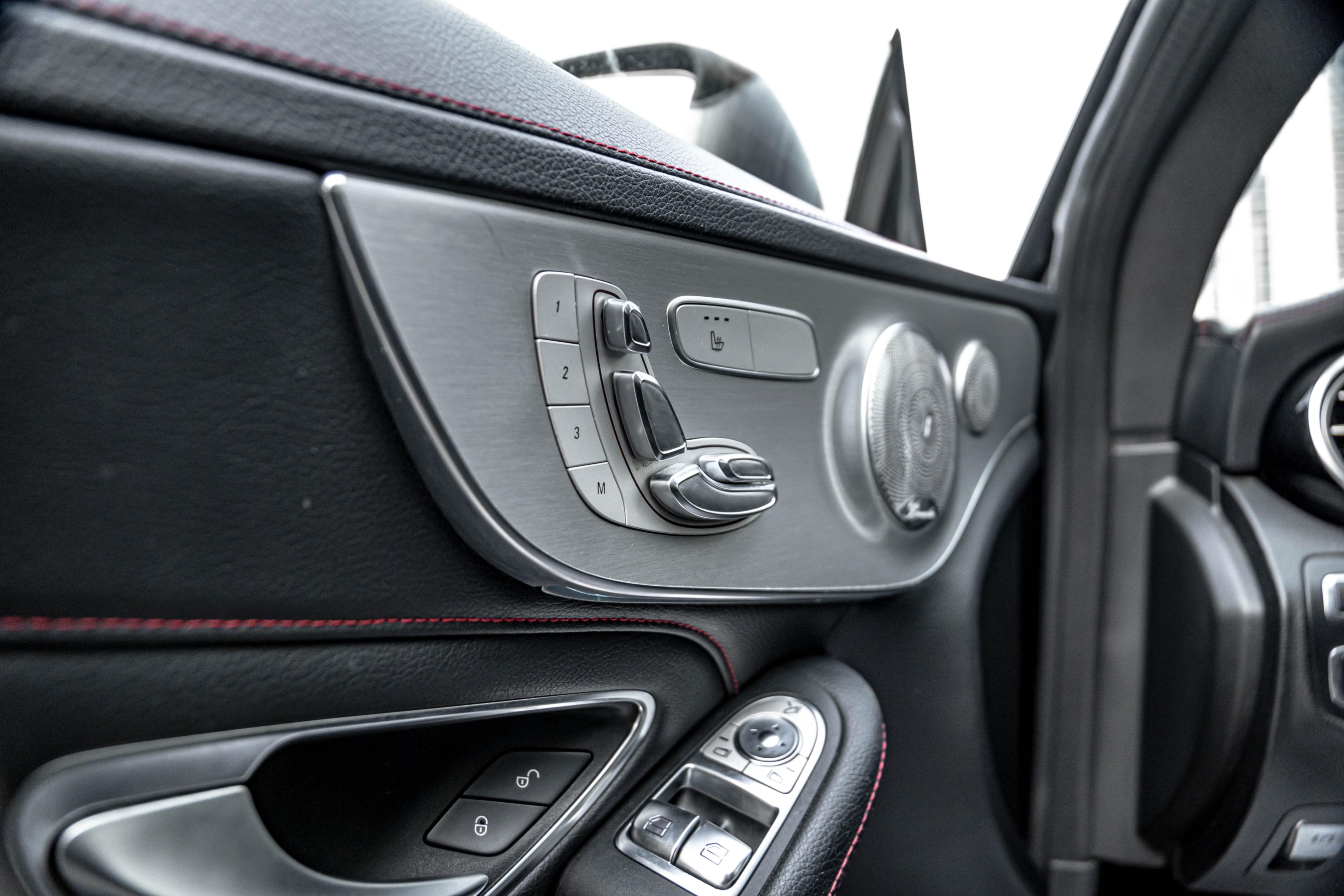 /ontarioqualitymotorsetobicoke/2017-Mercedes-Benz-C43AMG-5551865151483368.jpg