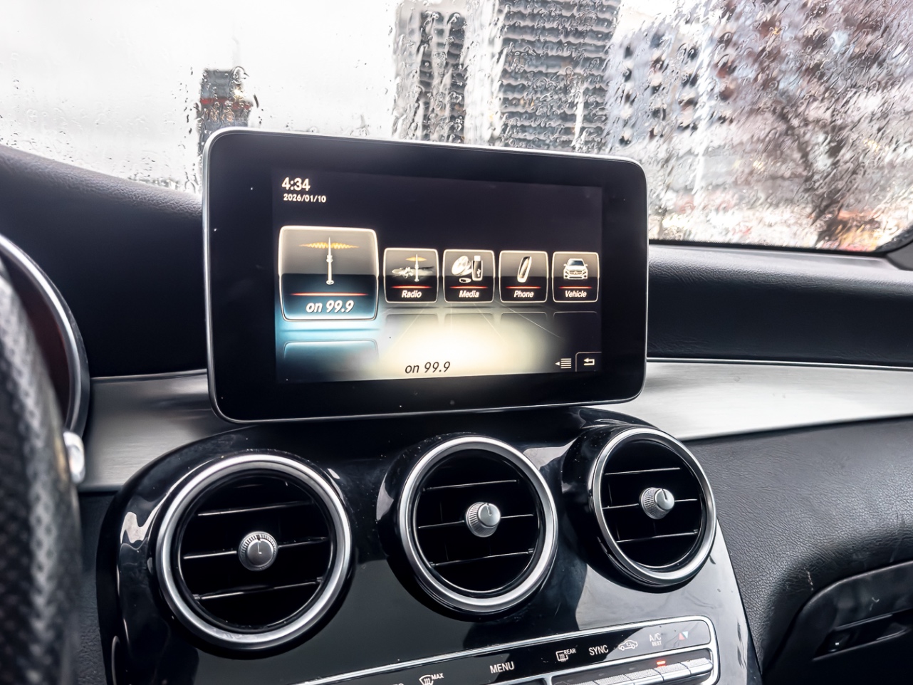 /ontarioqualitymotorsetobicoke/2017-Mercedes-Benz-GLC-Class-26432178379558446.jpg