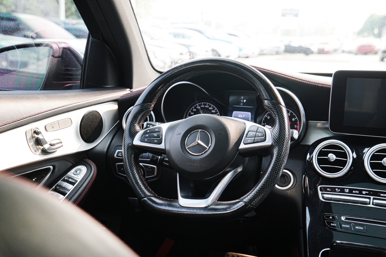 /ontarioqualitymotorsetobicoke/2017-Mercedes-Benz-GLC-Class-891982027907374.jpg