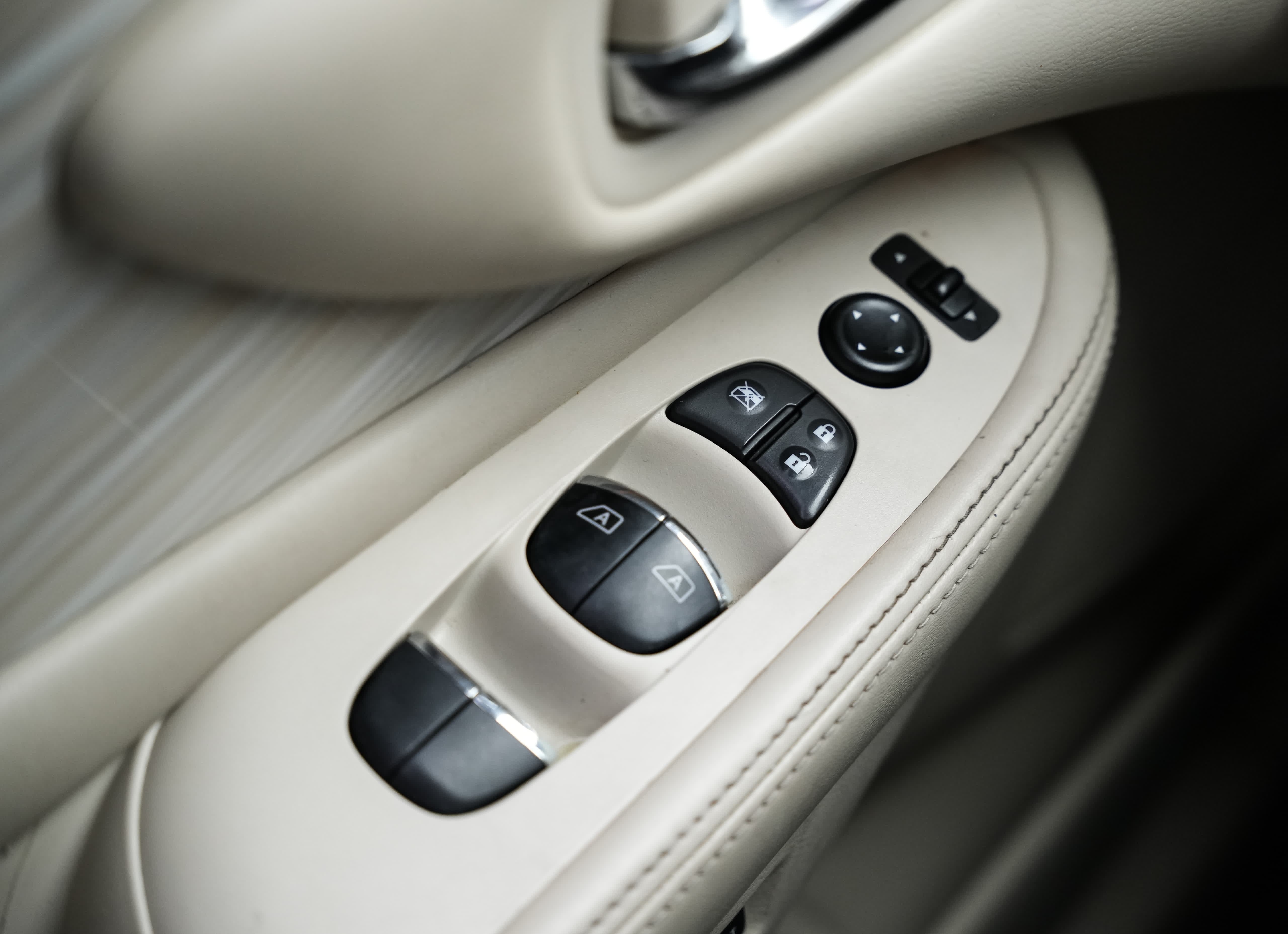 /ontarioqualitymotorsetobicoke/2017-Nissan-Murano-7051816940571396.jpg