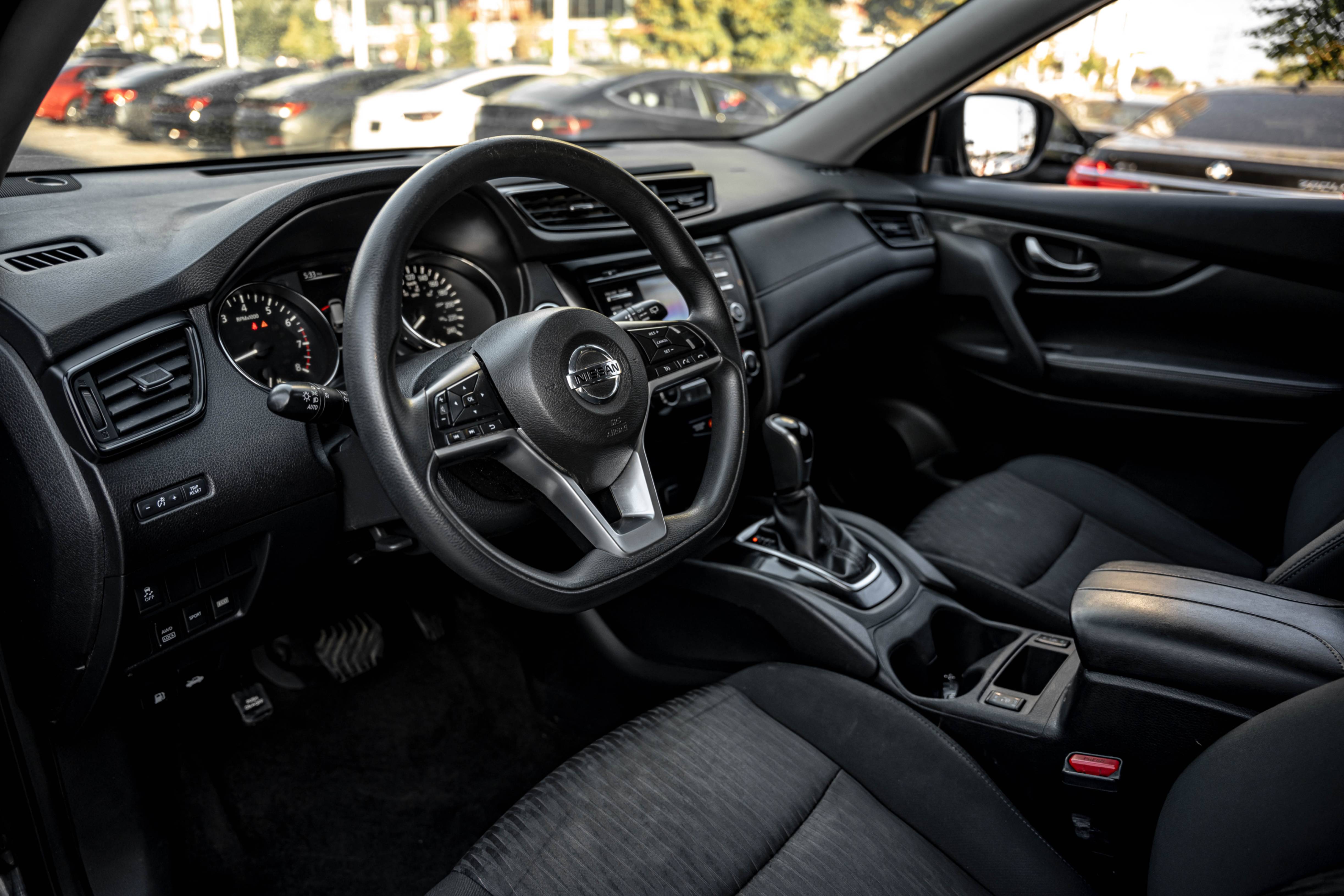 /ontarioqualitymotorsetobicoke/2017-Nissan-Rogue-0038985385666783223.jpg