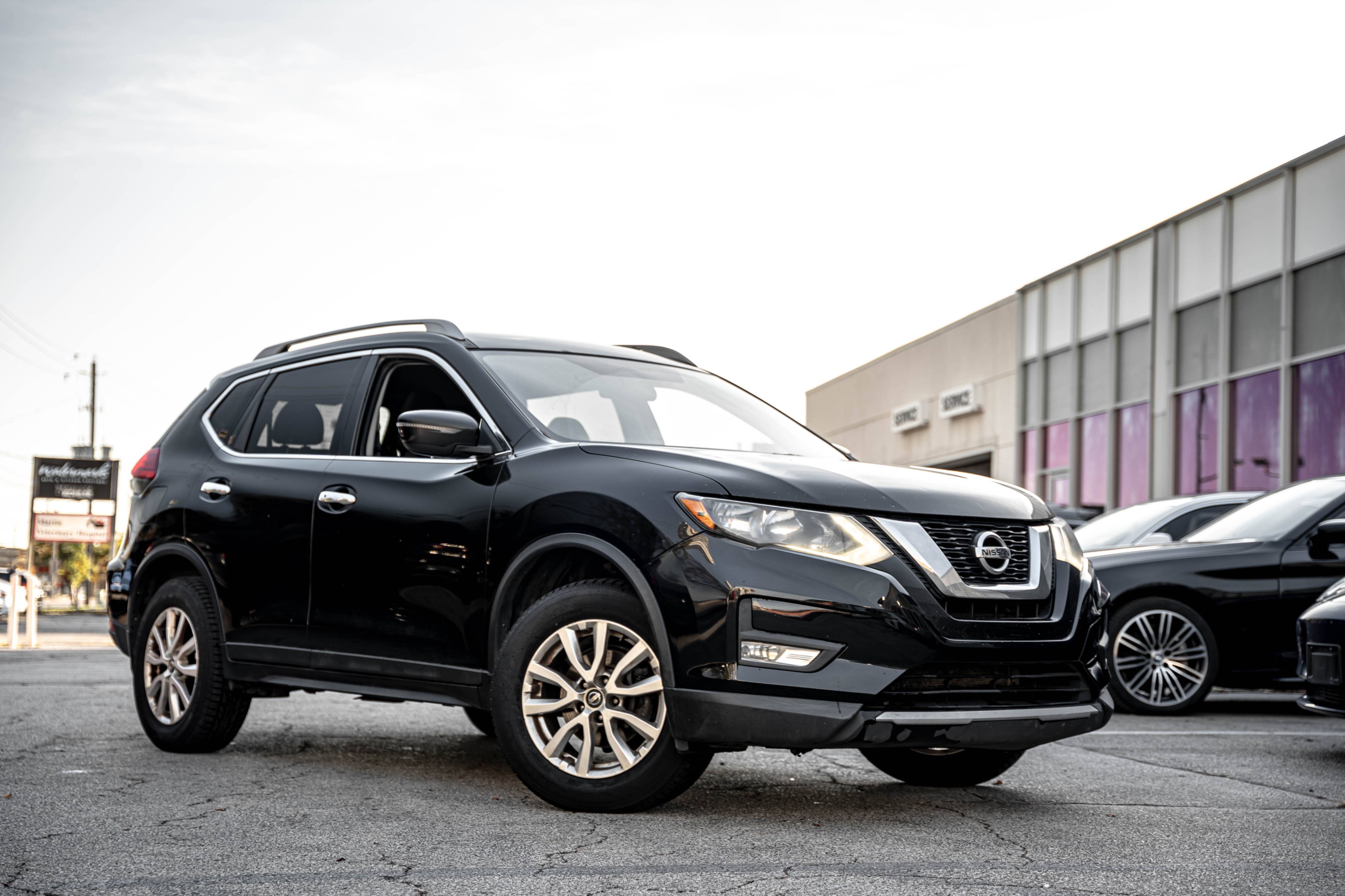 /ontarioqualitymotorsetobicoke/2017-Nissan-Rogue-5559913824499896.jpg
