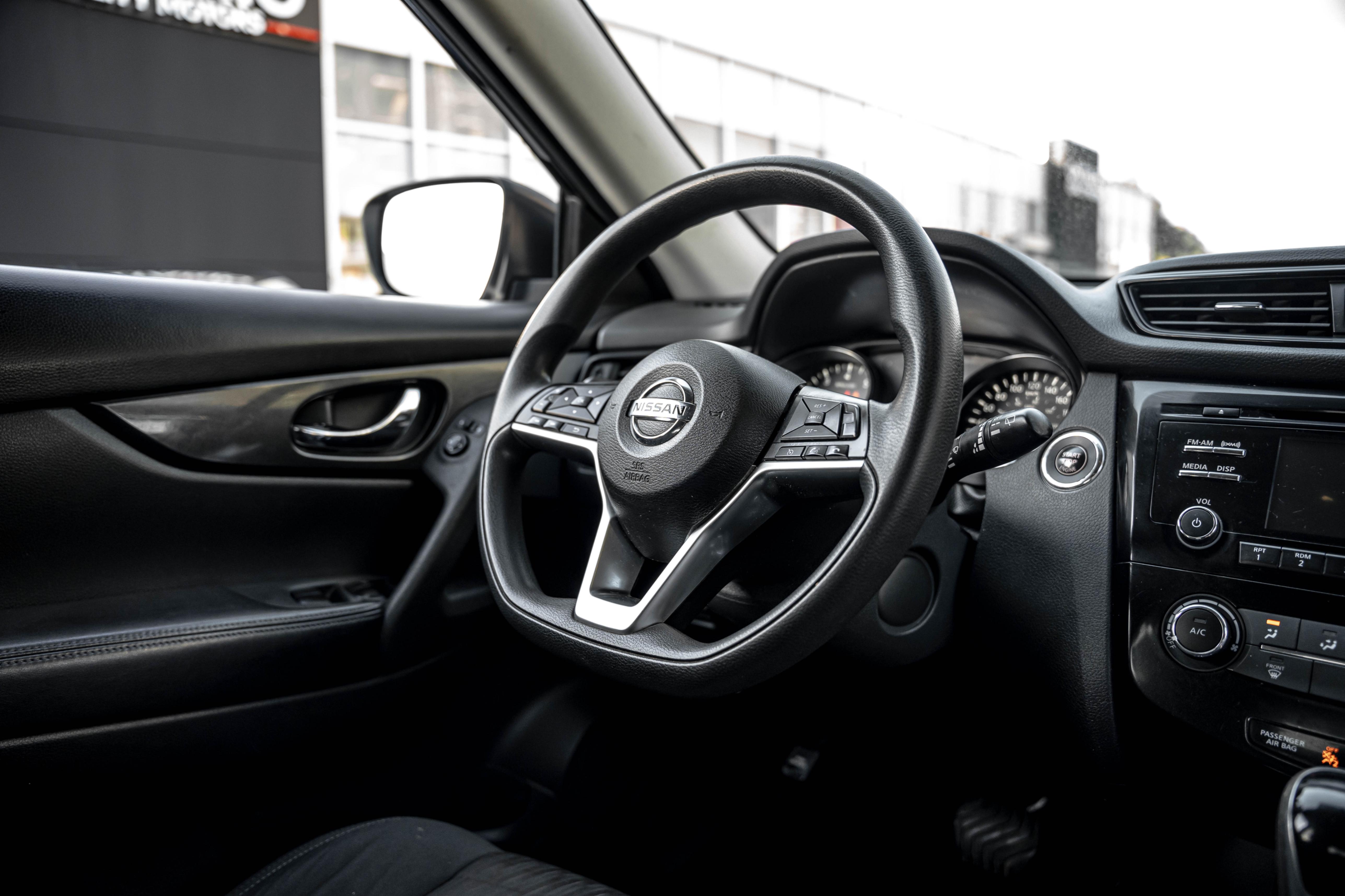 /ontarioqualitymotorsetobicoke/2017-Nissan-Rogue-6952590254163817.jpg