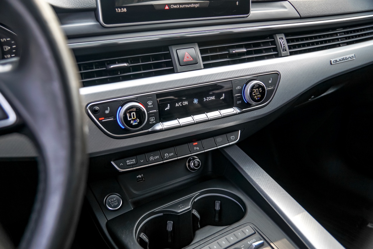 /ontarioqualitymotorsetobicoke/2018-Audi-A4-10198261849930756.jpg