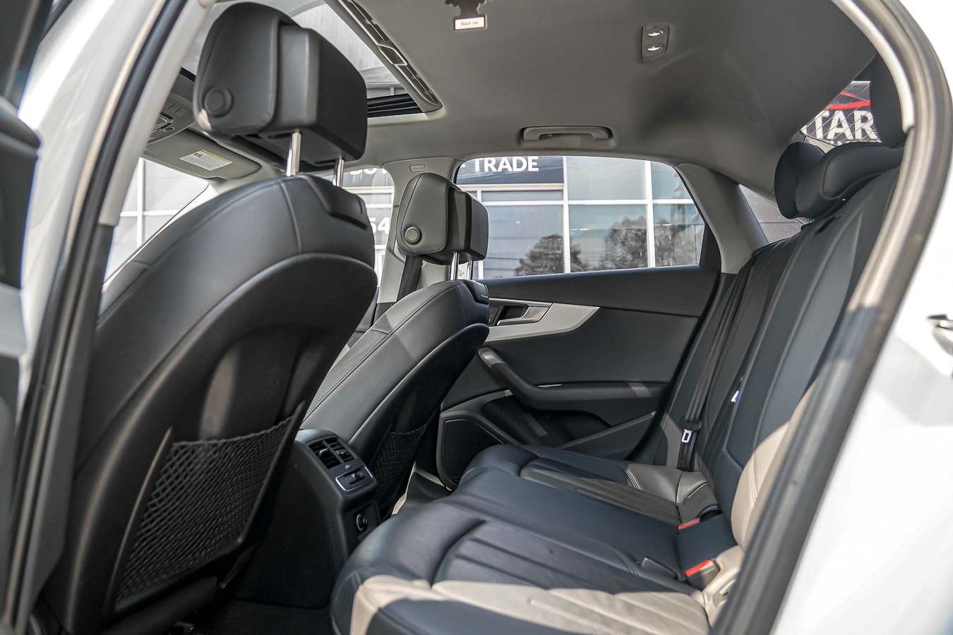 /ontarioqualitymotorsetobicoke/2018-Audi-A4-1517831743006035.jpg