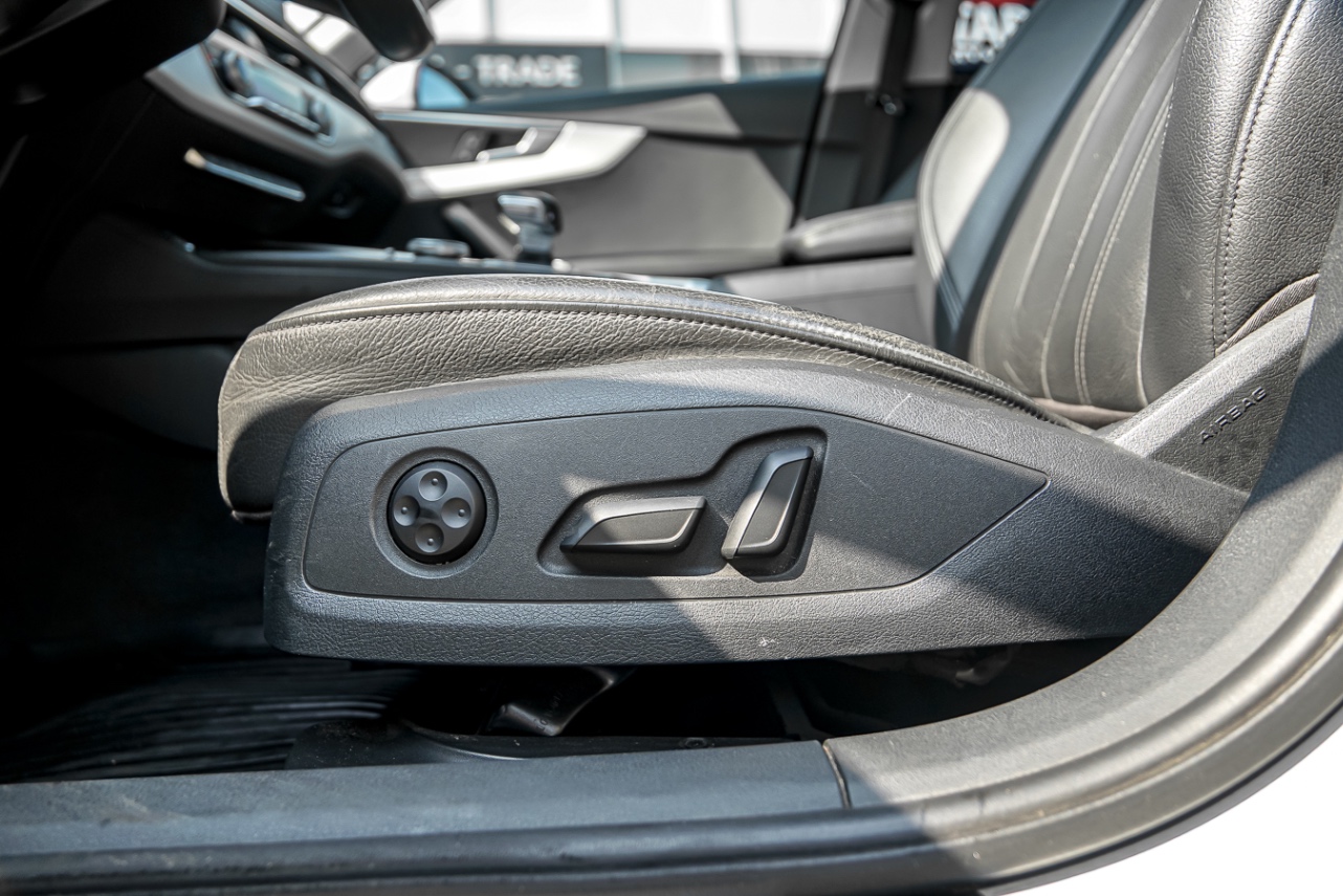 /ontarioqualitymotorsetobicoke/2018-Audi-A4-47917806420639253.jpg