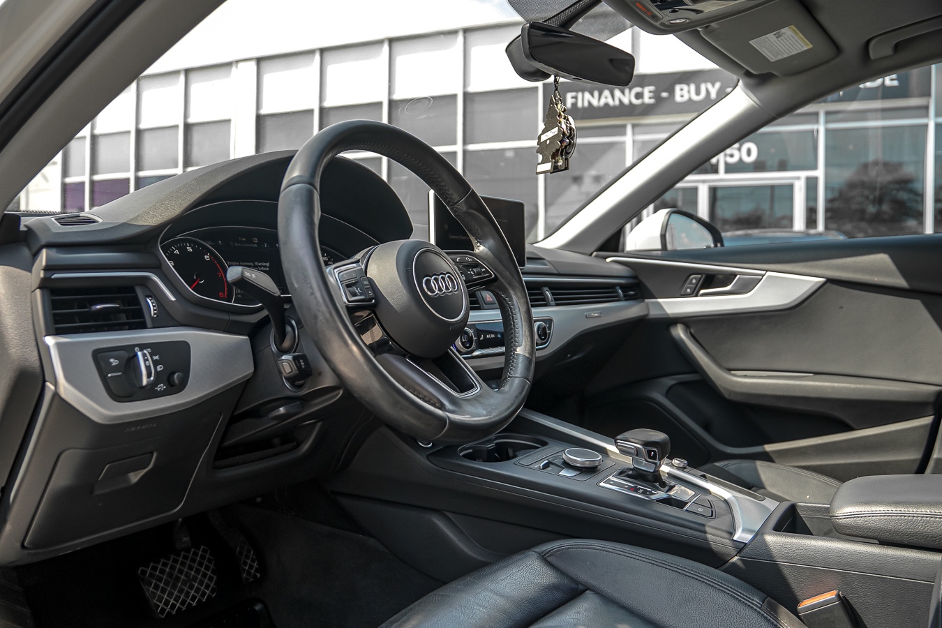 /ontarioqualitymotorsetobicoke/2018-Audi-A4-48416448289317526.jpg