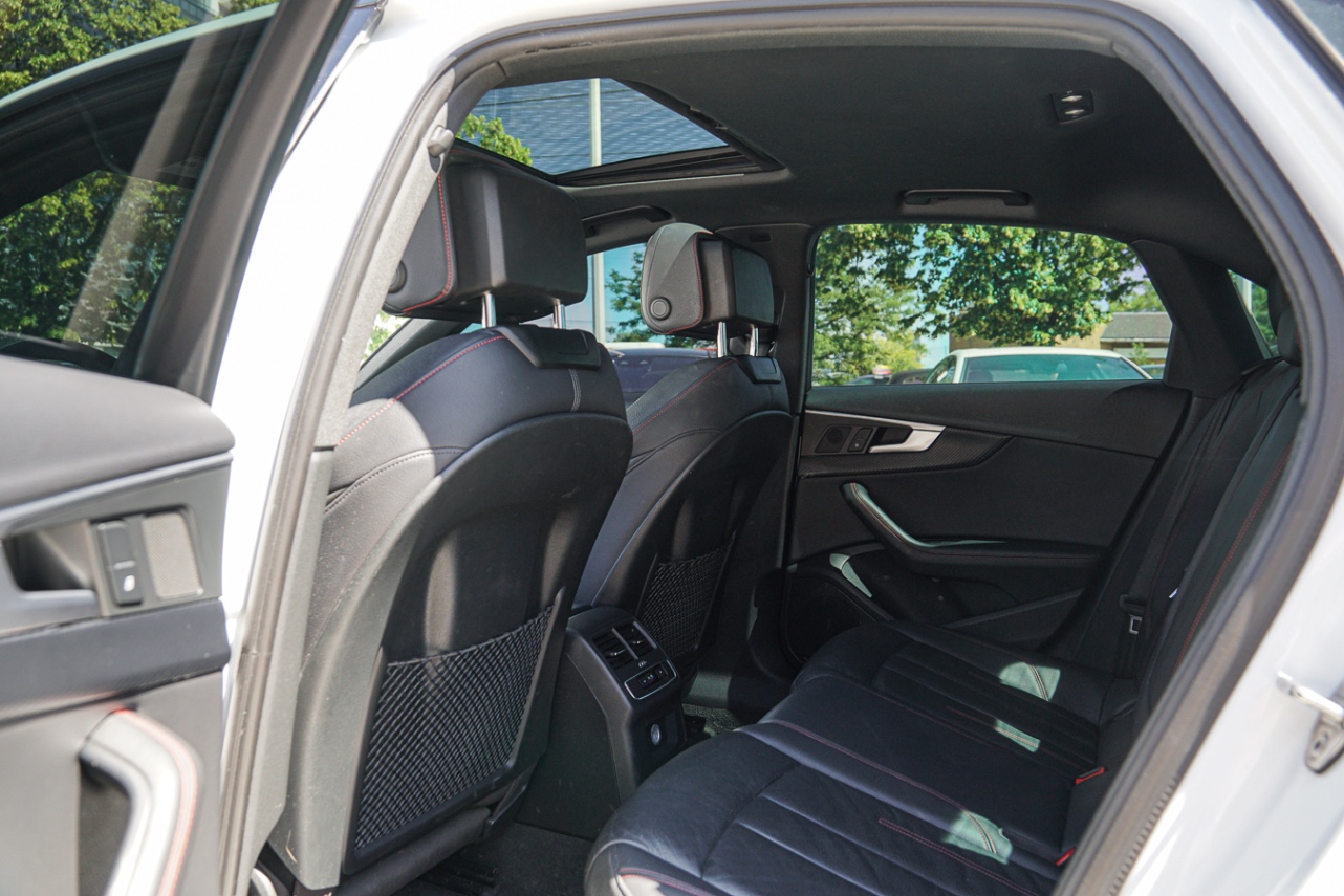 /ontarioqualitymotorsetobicoke/2018-Audi-A4-6984261926870909.jpg