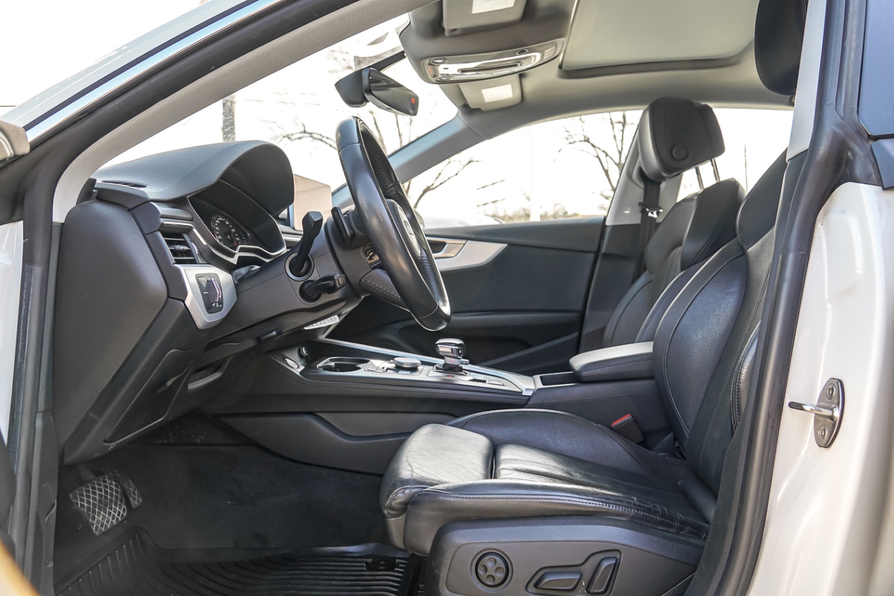 /ontarioqualitymotorsetobicoke/2018-Audi-A5Sportback-7571307285263873.jpg