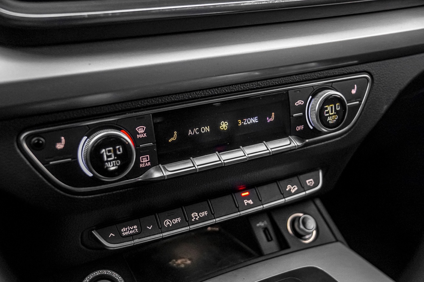 /ontarioqualitymotorsetobicoke/2018-Audi-Q5-15812368962023227.jpg