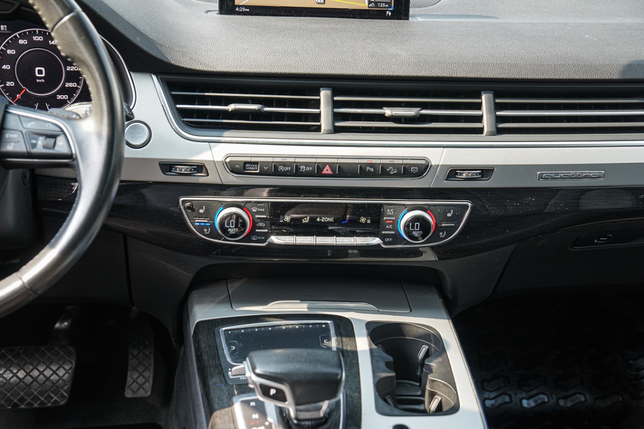/ontarioqualitymotorsetobicoke/2018-Audi-Q7-0745086963396655.jpg